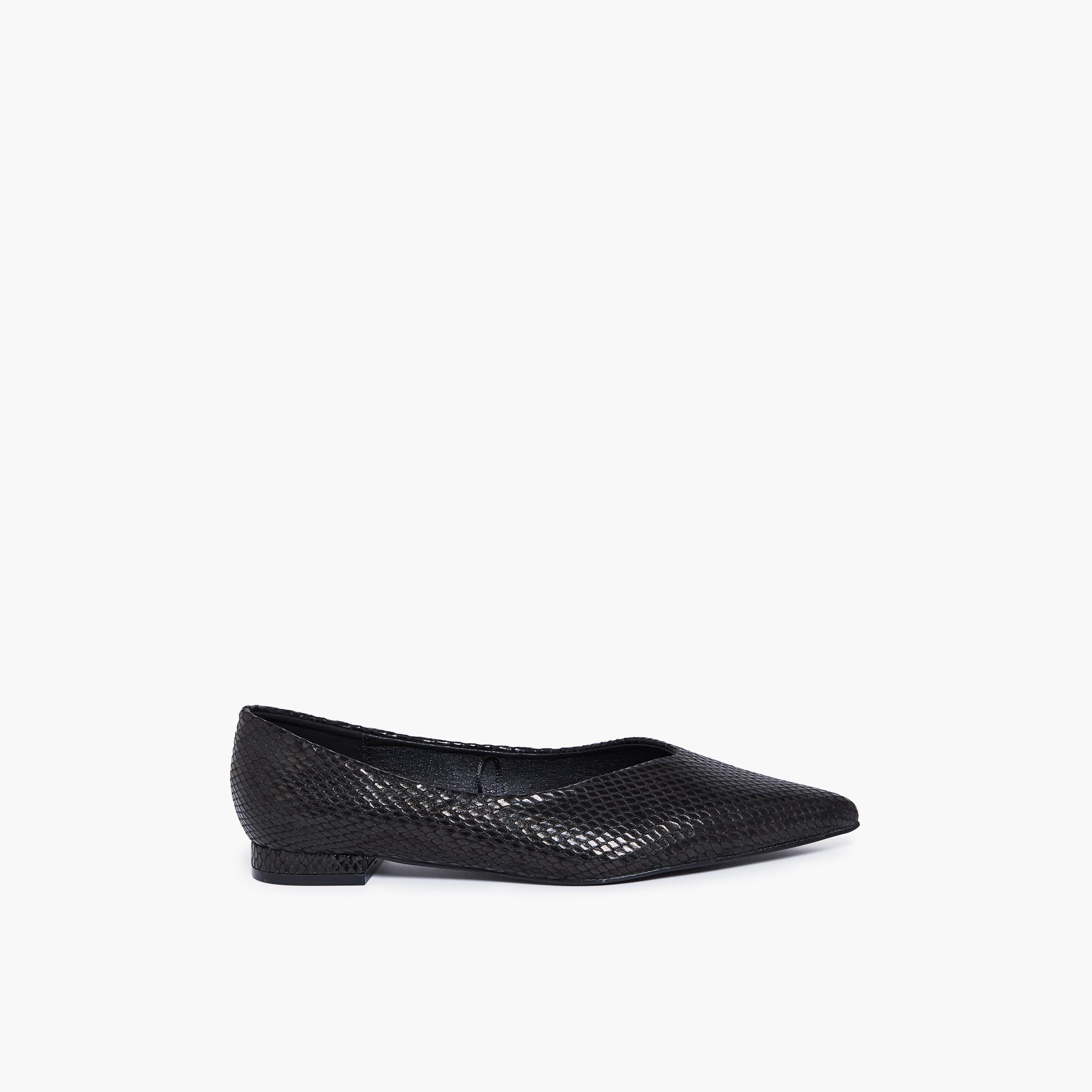 Geoomnii Women's Slip-On Echo Block Pumps | RJZSF91-1-BLACK-women-shoes-sandals-heeled-image-4