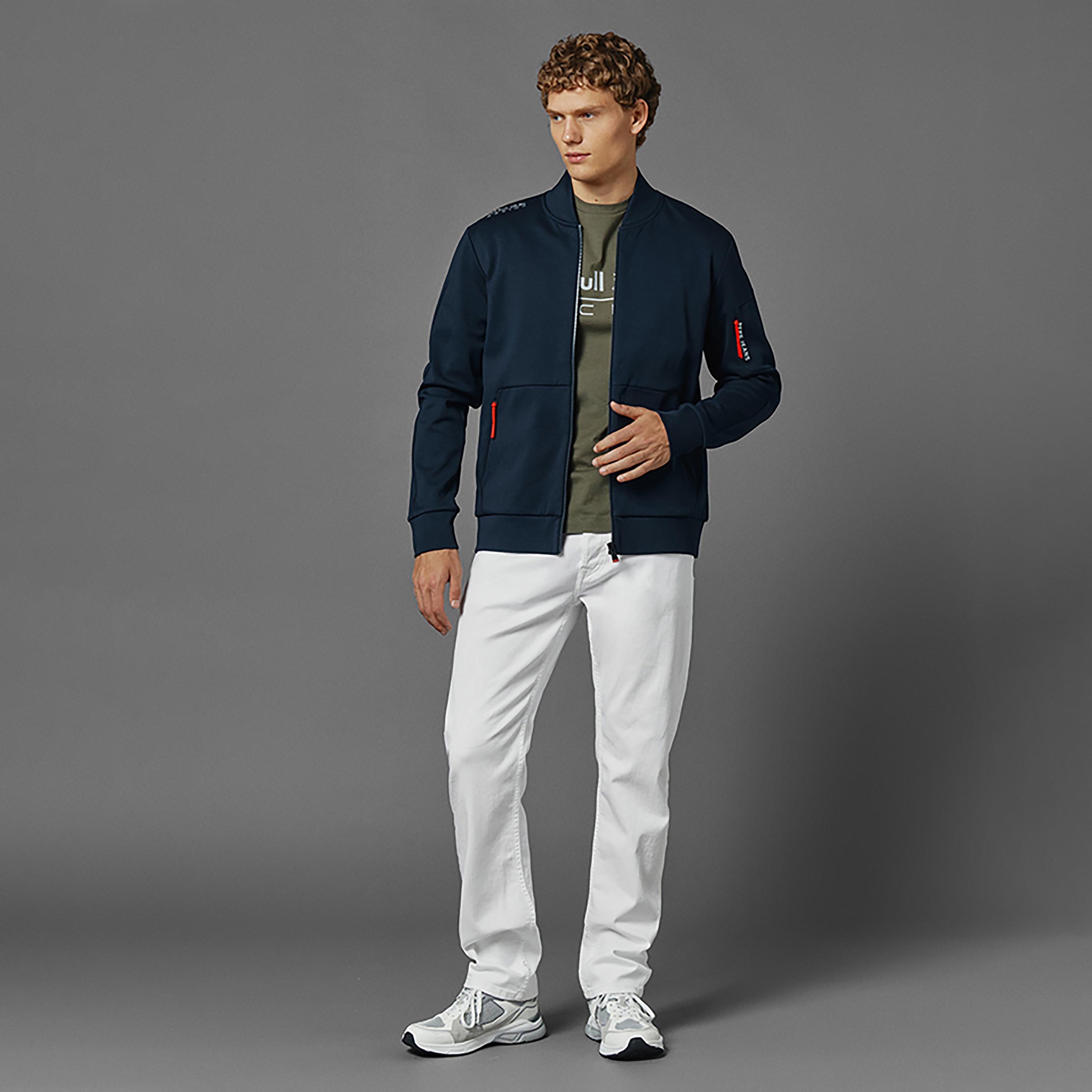 جاكيت بأكمام طويلة وياقة بومبر وطبعة شعار من ريدبول ريسينج X بيبي جينز-men-clothing-jacketsandblazers-jackets-image-2