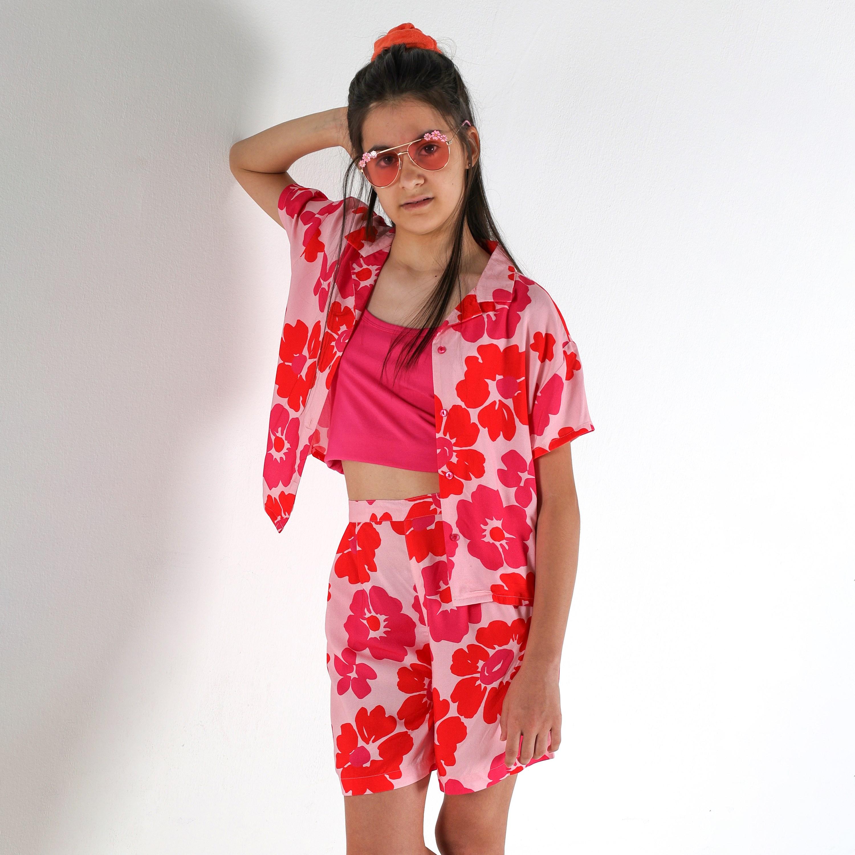 مجموعة بلوزة وقميص بأكمام قصيرة وطبعة زهور مع شورت 3 قطع من أيكو-girls-clothing-setsandcoords-image-1