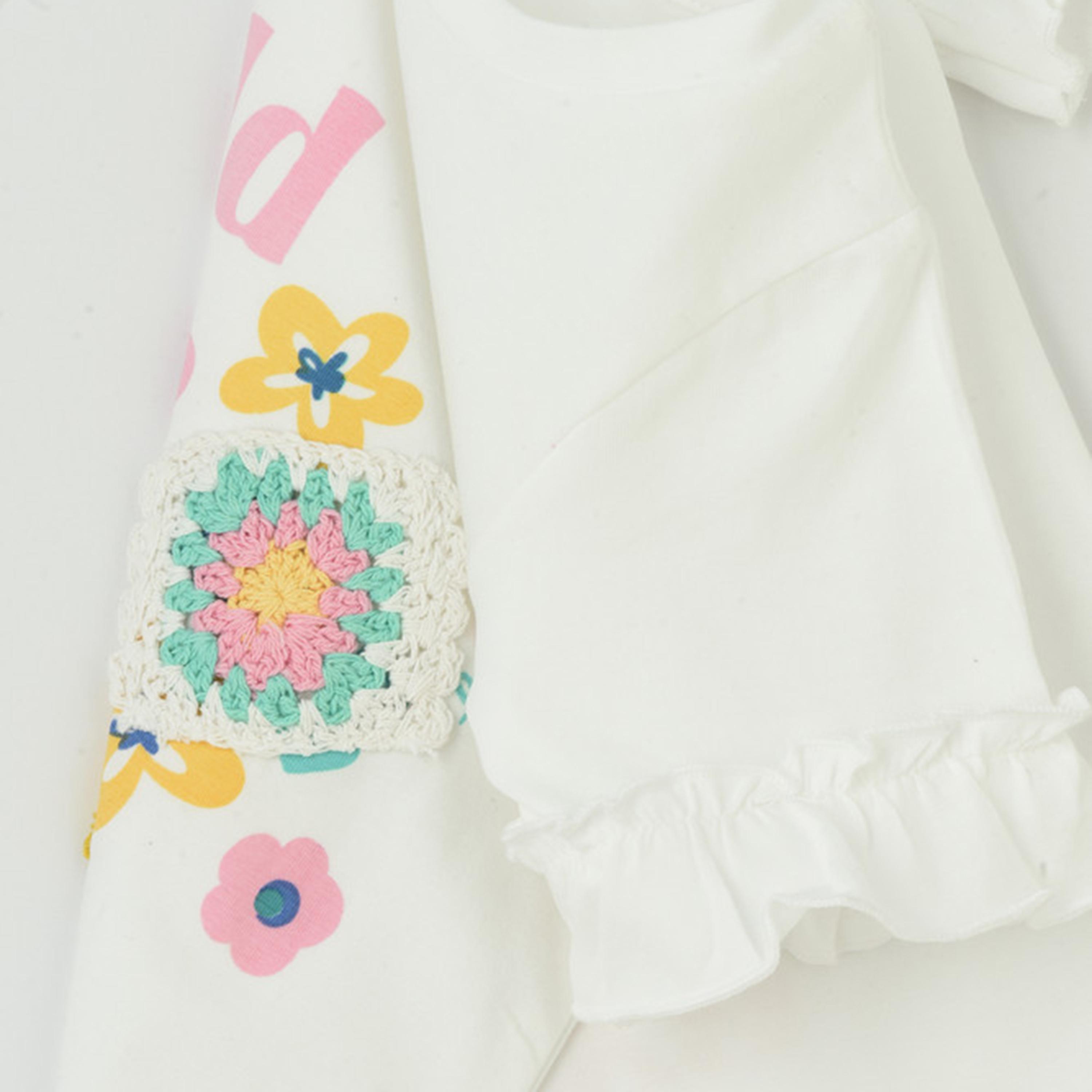 تيشرت بأكمام قصيرة مطرز من يونيكيدز-girls-clothing-tshirts-image-4