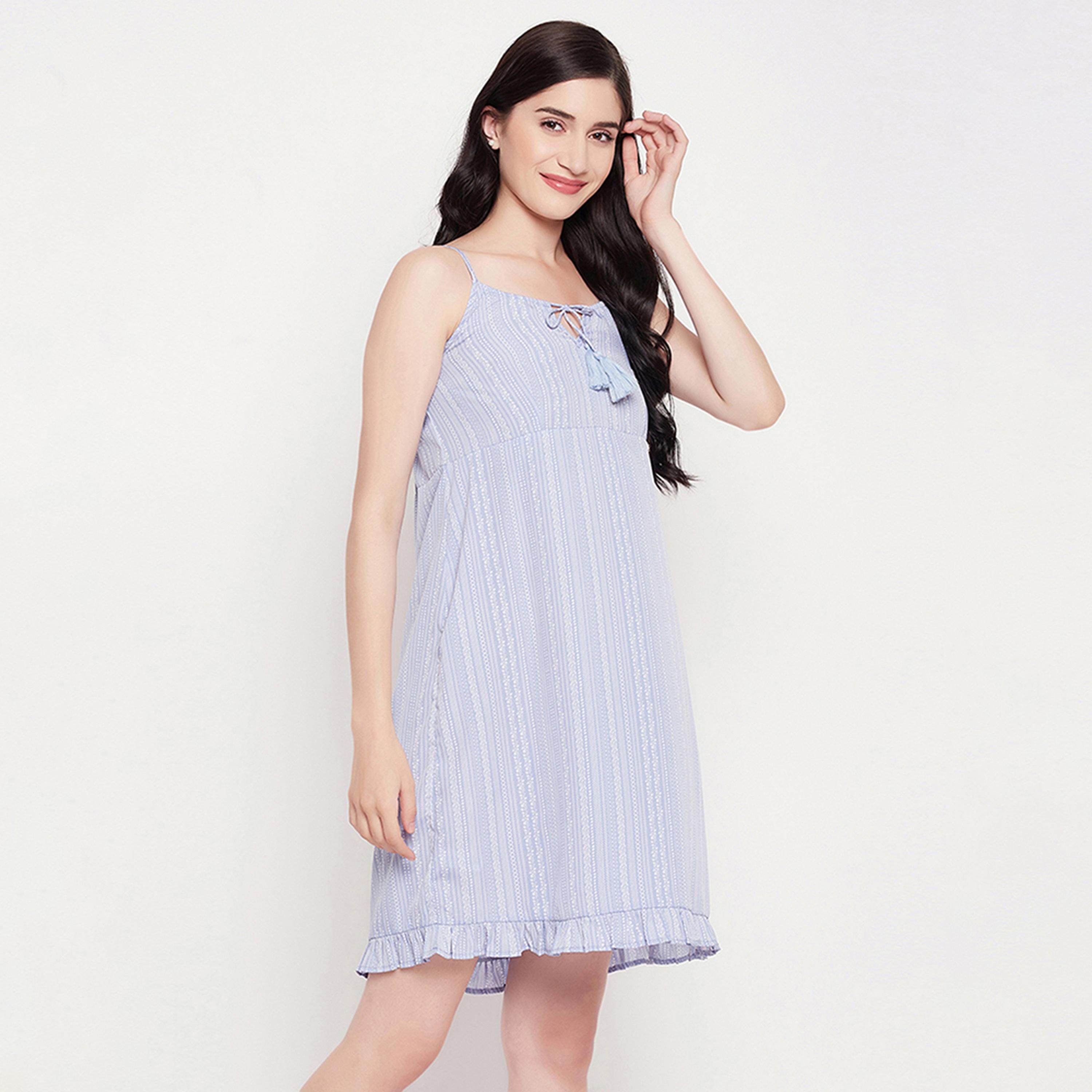 فستان قصير للشاطئ مخطط وبتفاصيل كشكشة - كريب أزرق فاتح من كلوفيا-women-clothing-dresses-image-3
