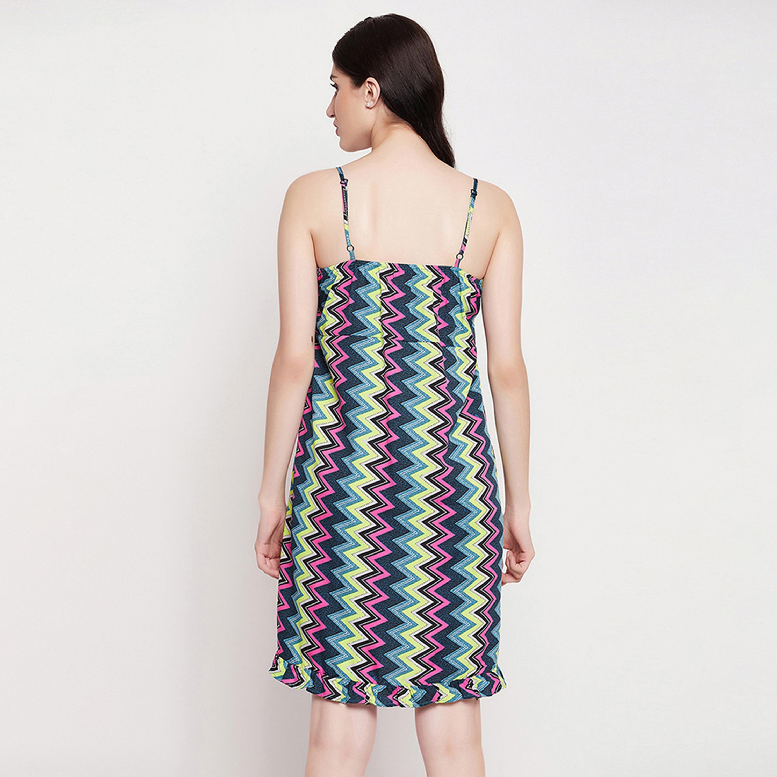 فستان قصير للشاطئ بطبعة شيفرون وكشكشة - كريب متعدد الألوان من كلوفيا-women-clothing-dresses-image-5