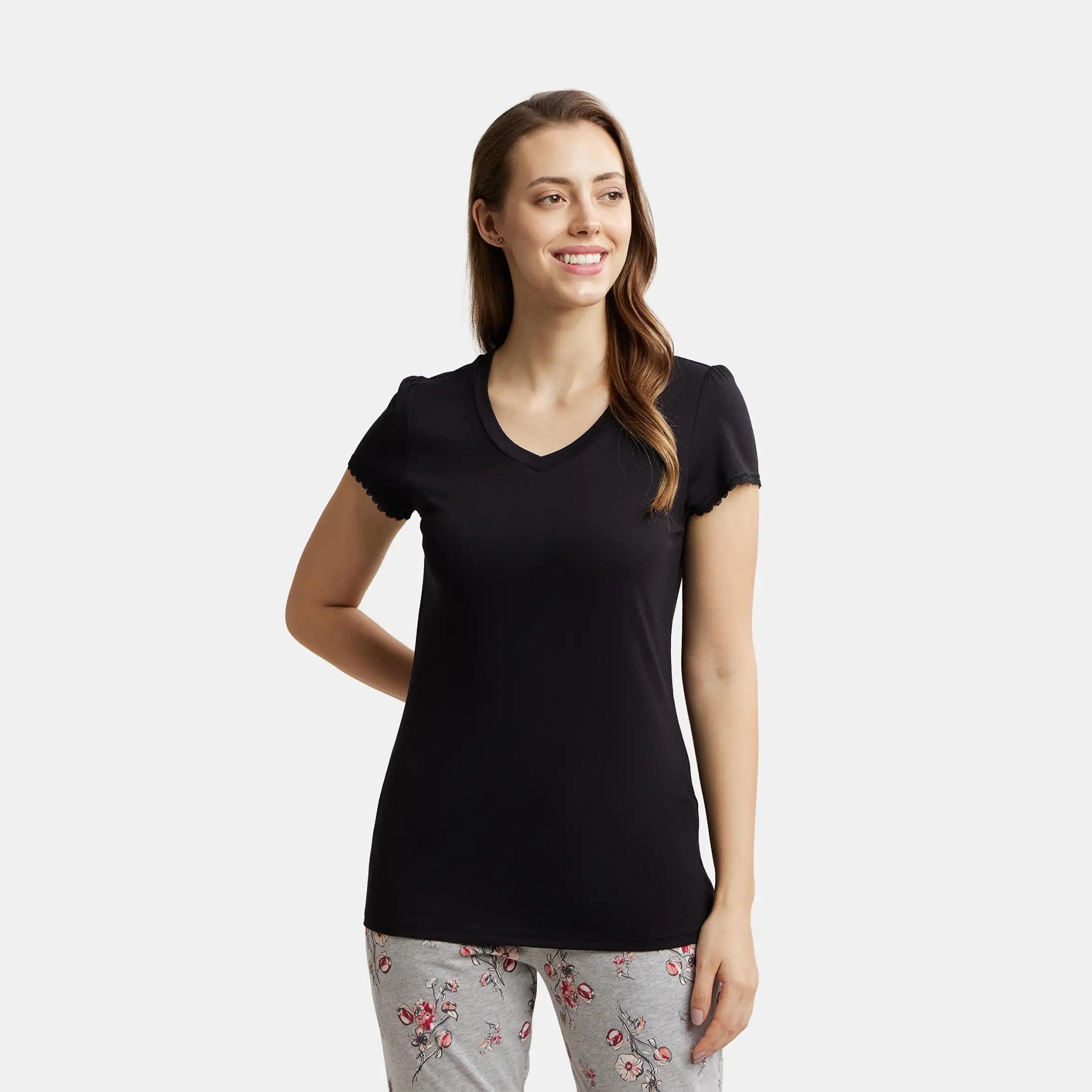 جوكي- تي شيرت ريلاكس نوم نسائي  رقبة V-women-clothing-tshirts-image-7
