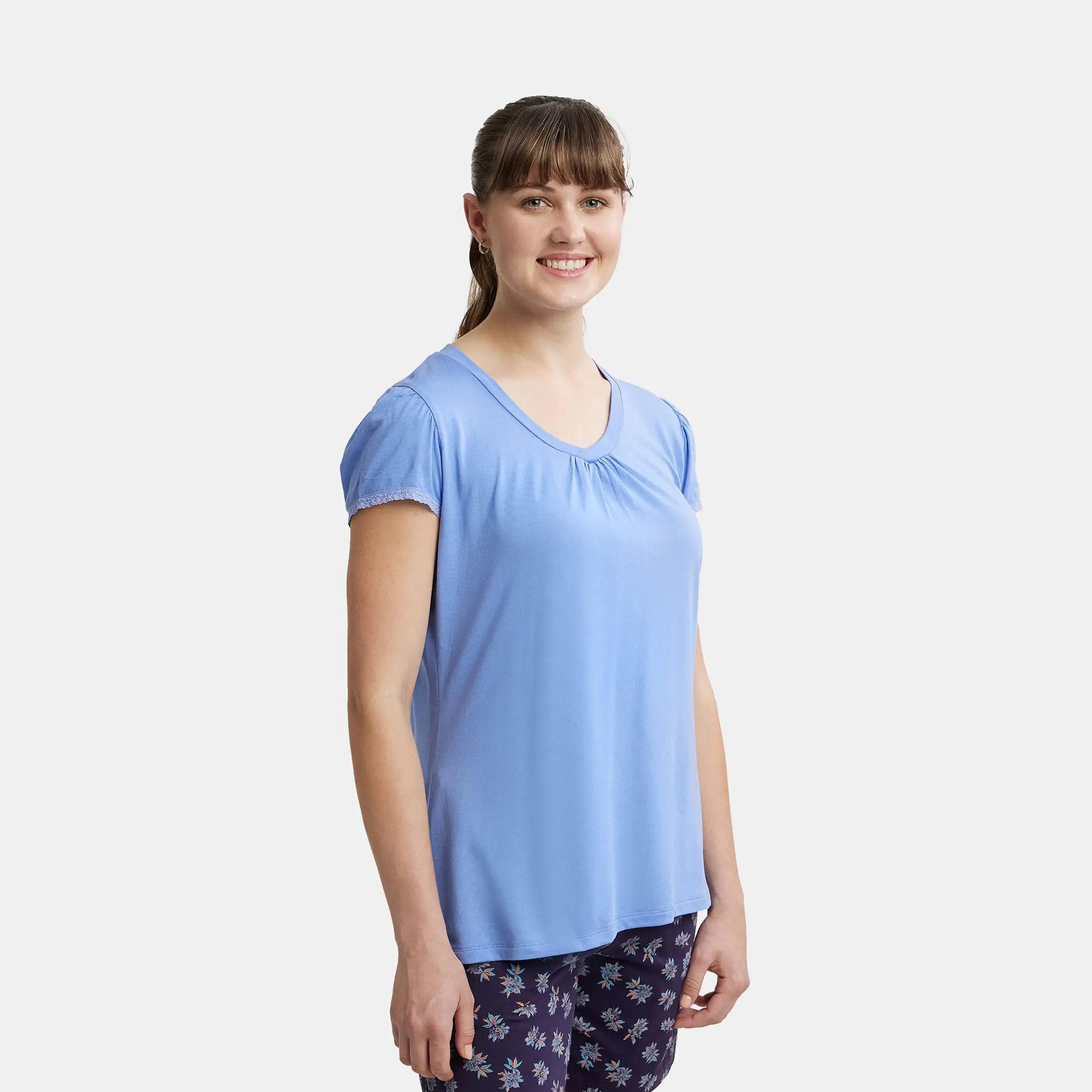 جوكي- تي شيرت ريلاكس نوم نسائي  رقبة V-women-clothing-tshirts-image-18
