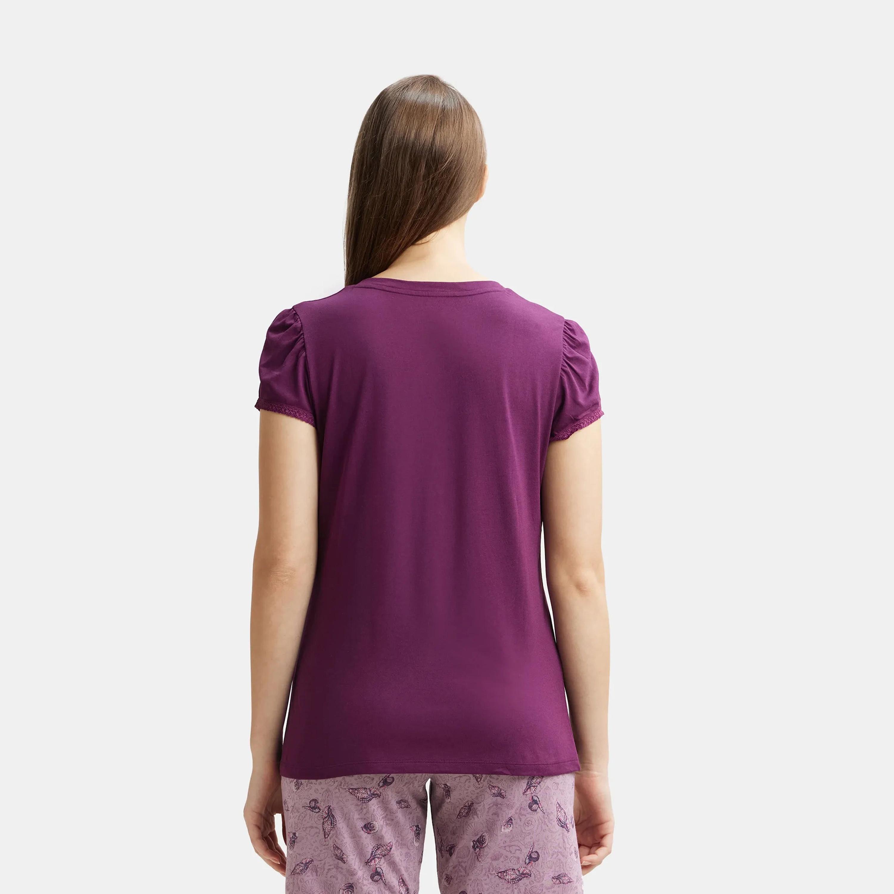 جوكي- تي شيرت ريلاكس نوم نسائي  رقبة V-women-clothing-tshirts-image-39