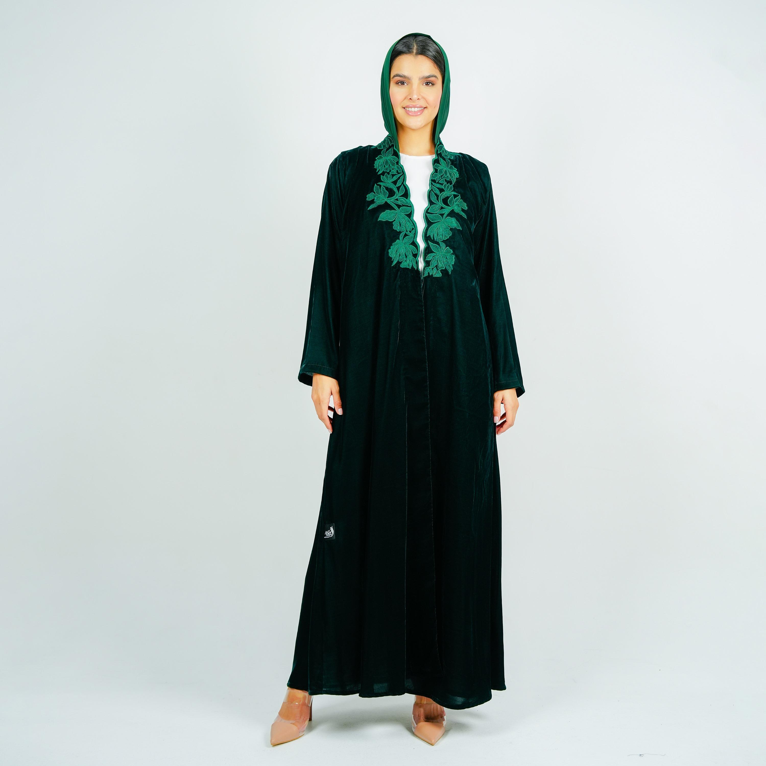 عباية مخمل مطرزة بالزهور مع حجاب من روزيت عباية-women-arabicclothing-abayas-image-1