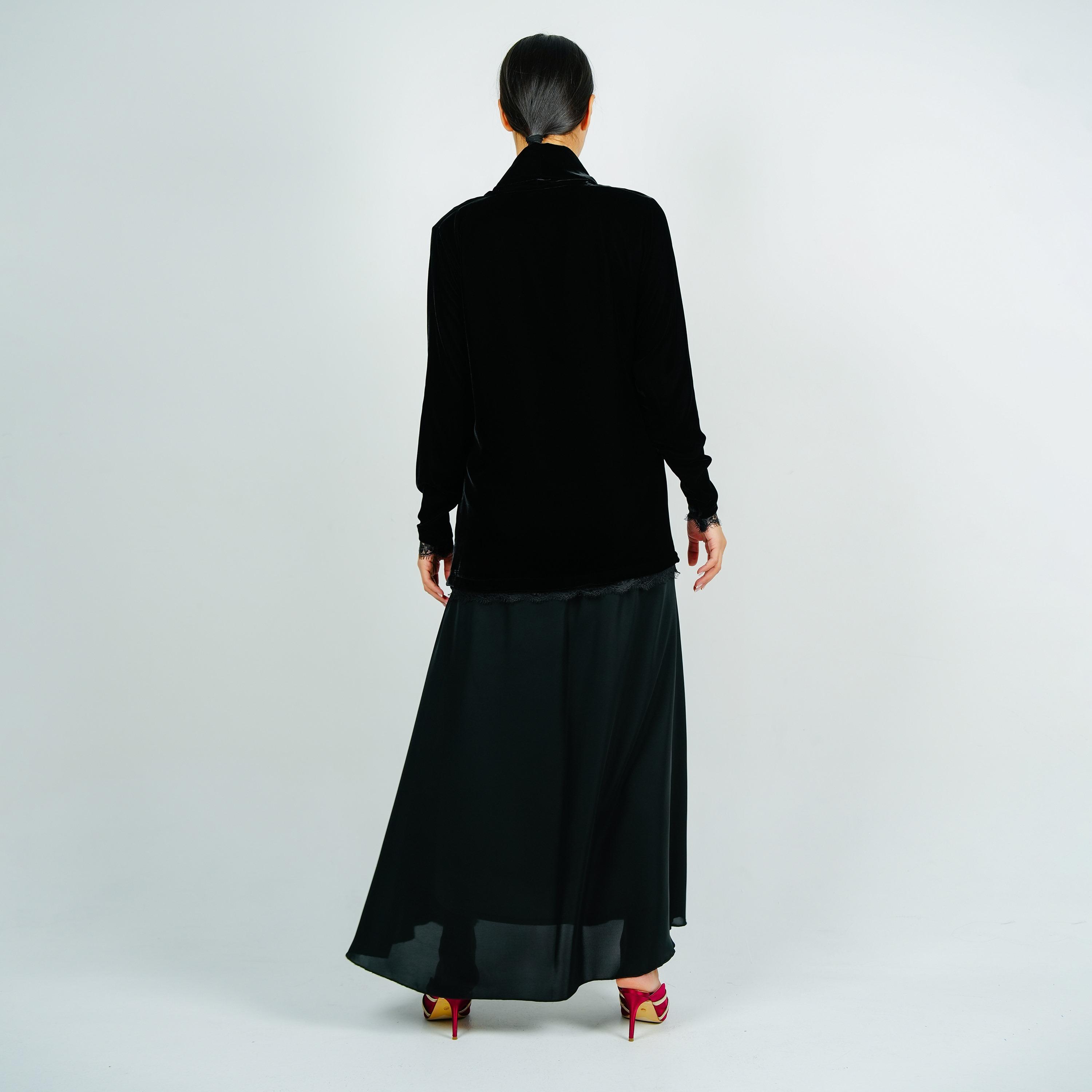 Rosette Abaya Black Colour-Blocked Barbie Crepe Abaya with Hijab-women-arabicclothing-abayas-image-5