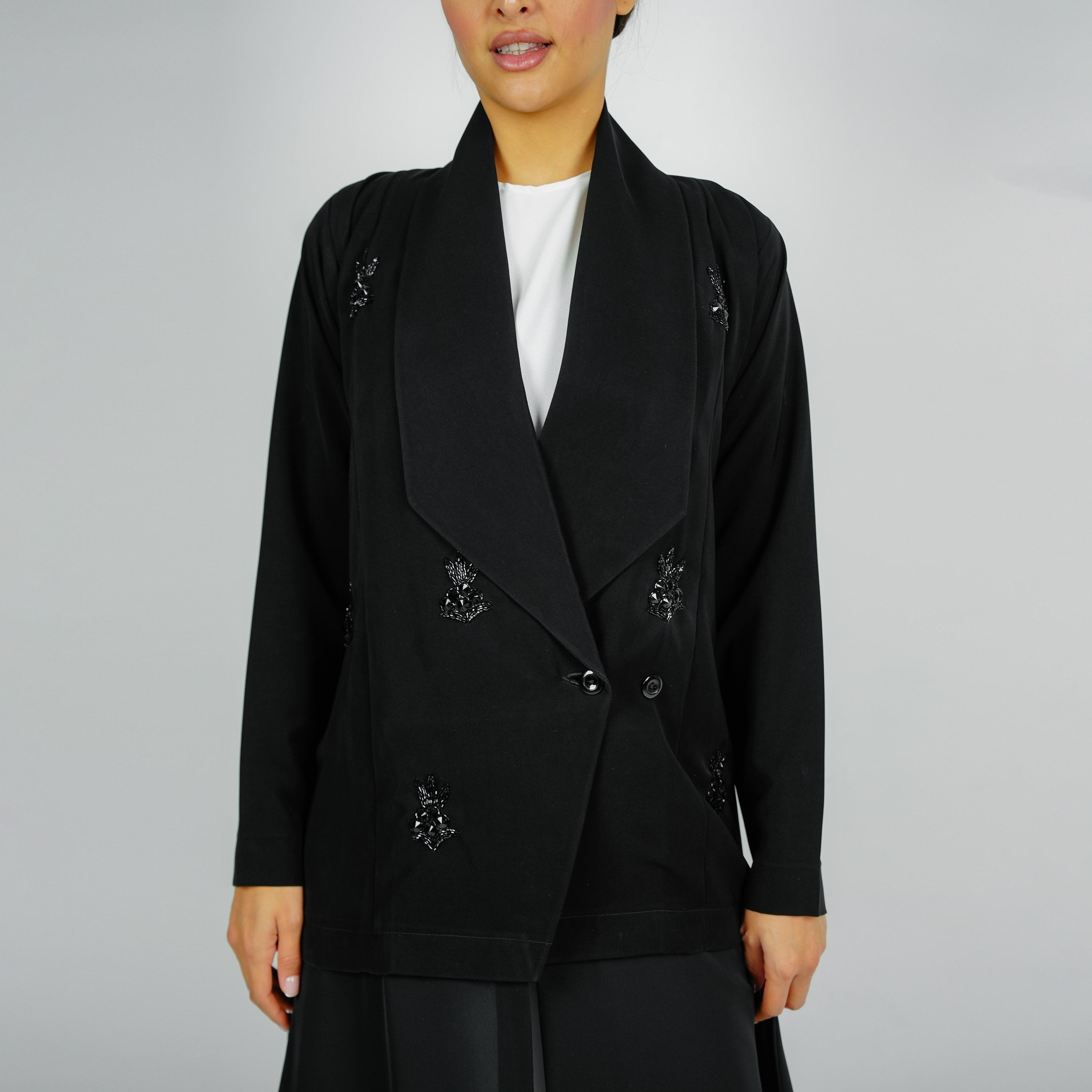 عباية كريب باربي بياقة لا بيل مزينة بالخرز مع حجاب من روزيت عباية-women-arabicclothing-abayas-image-3