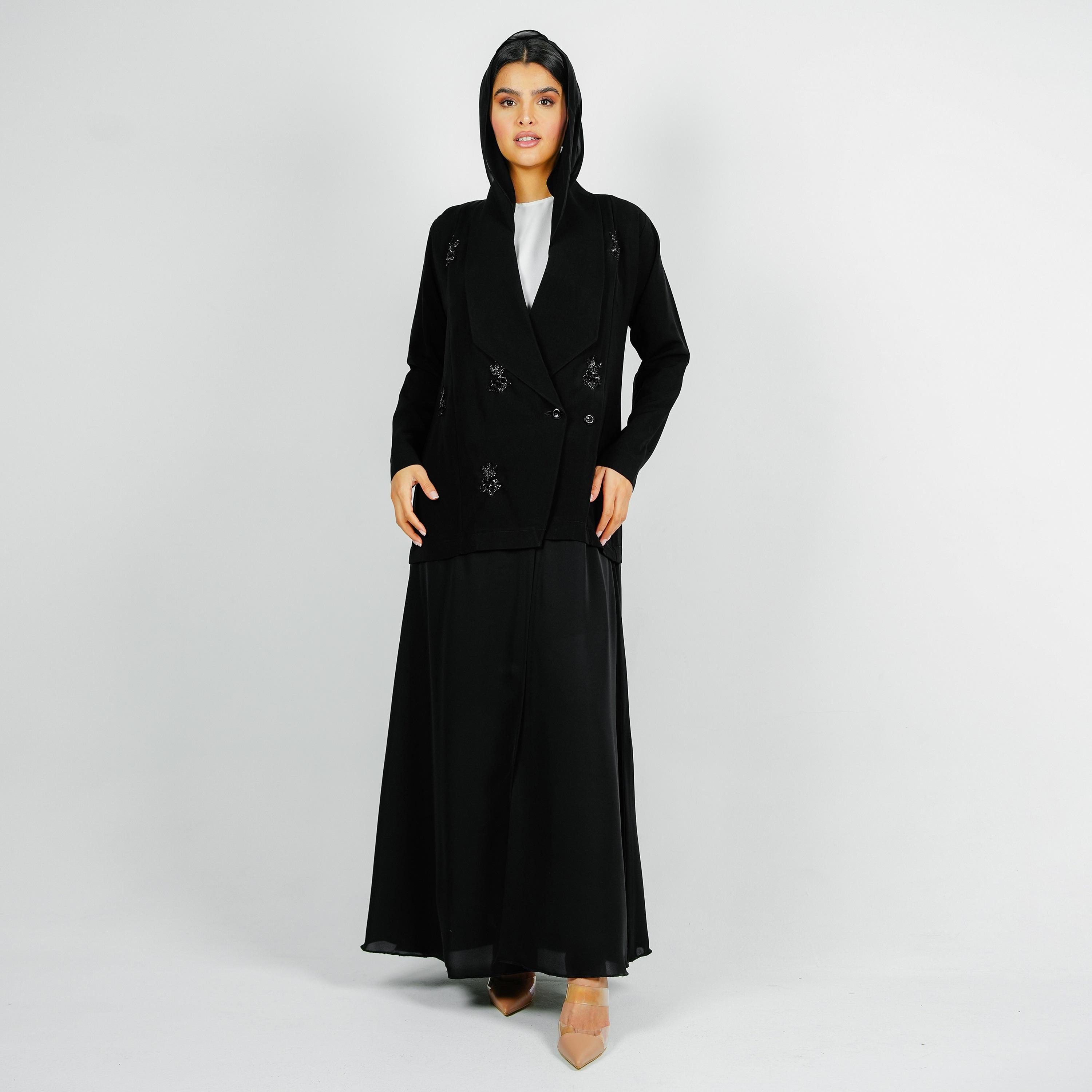 عباية كريب باربي بياقة لا بيل مزينة بالخرز مع حجاب من روزيت عباية-women-arabicclothing-abayas-image-4