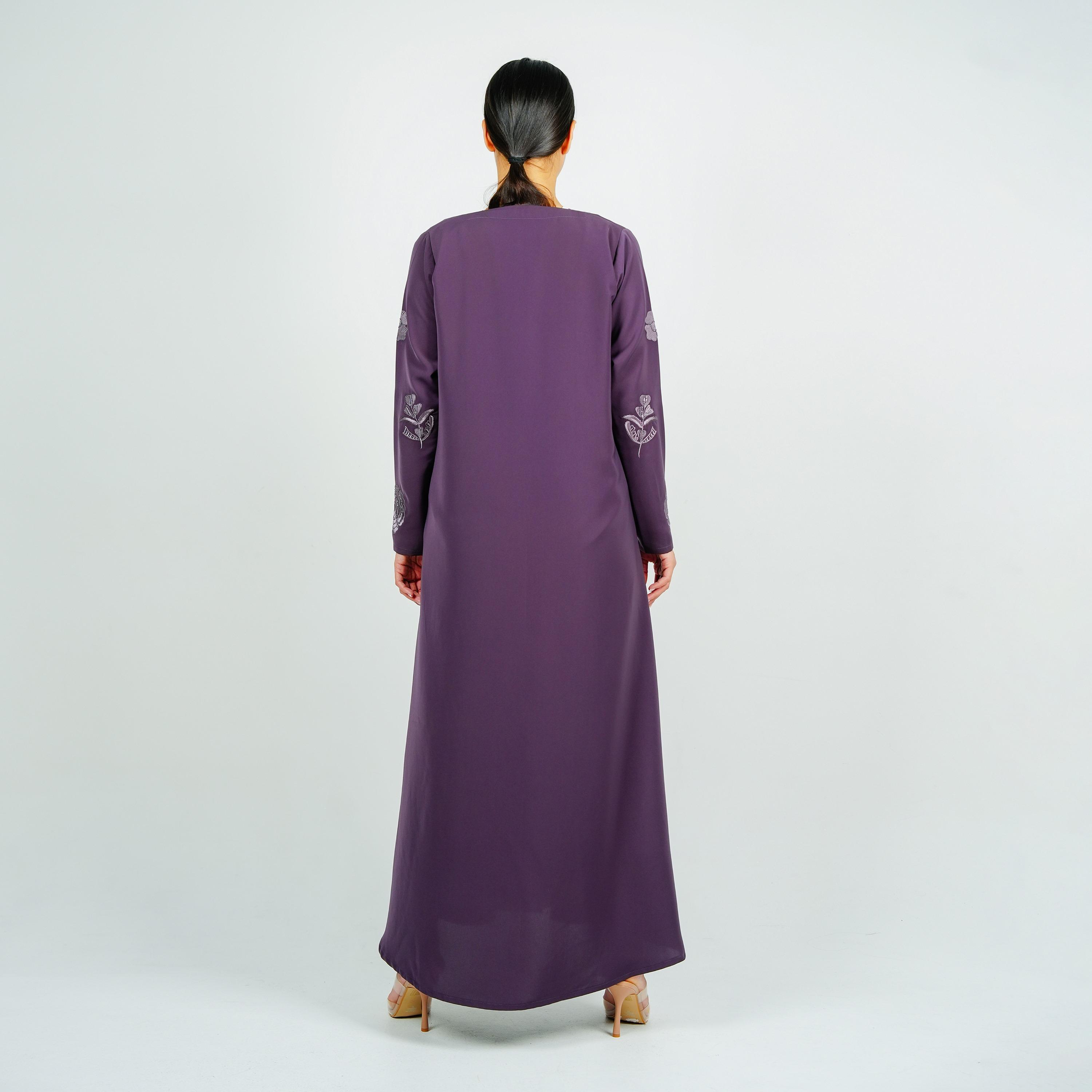 عباية سهرة كريب باربي مطرزة بزهور أرجوانية مع حجاب من روزيت عباية-women-arabicclothing-abayas-image-5