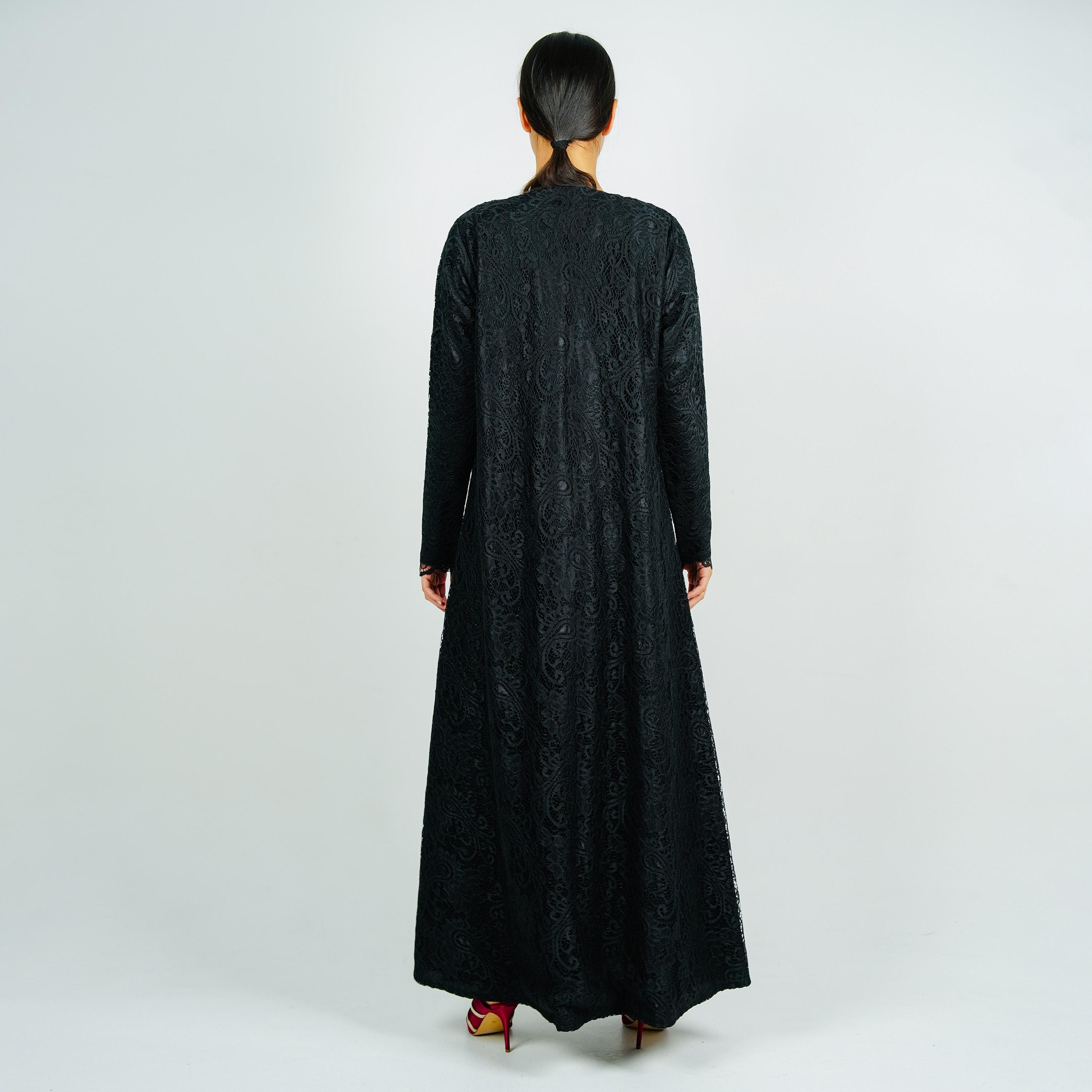 عباية سهرة دانتيل بنقشة بيزلي كاملة سوداء مع حجاب من روزيت عباية-women-arabicclothing-abayas-image-6