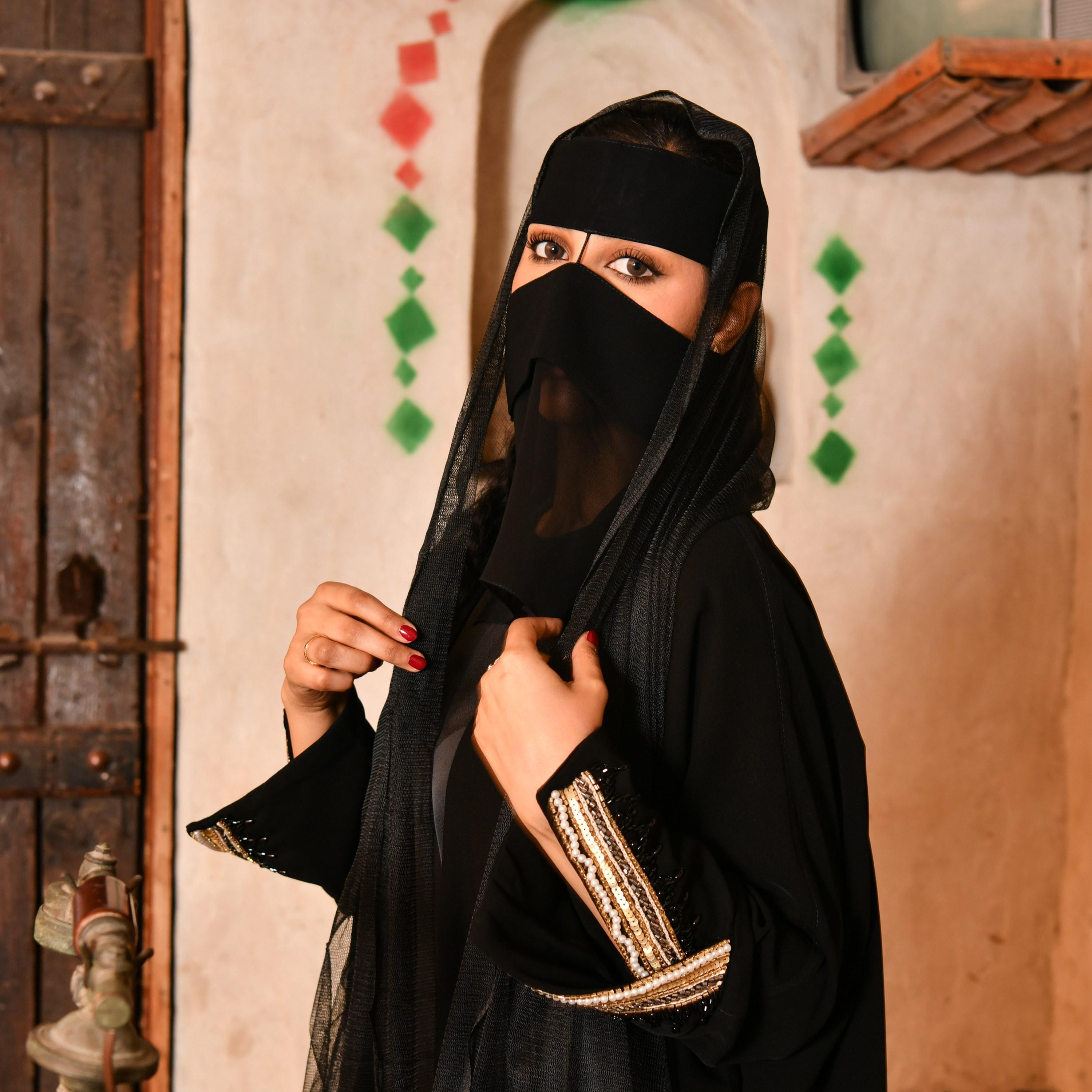 Hawraa Plain Pearl & Sequins Detailed Sleeves Bisht Abaya with Hijab-women-arabicclothing-abayas-image-3