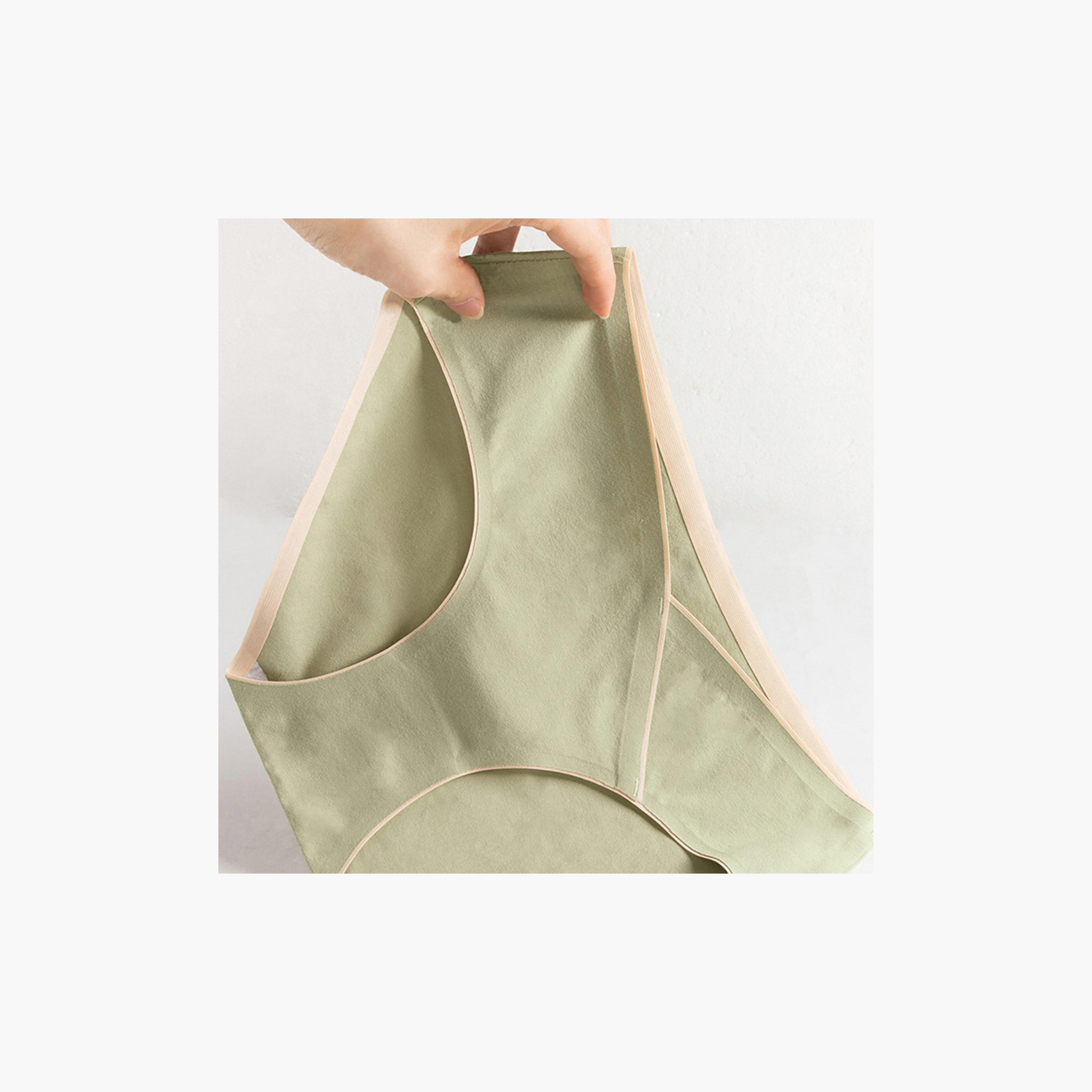 سراويل داخلية دون خياطة بخصر منخفض للحوامل من صنفينو - طقم من 4 قطع-women-clothing-maternity-lingerie-panties-image-2