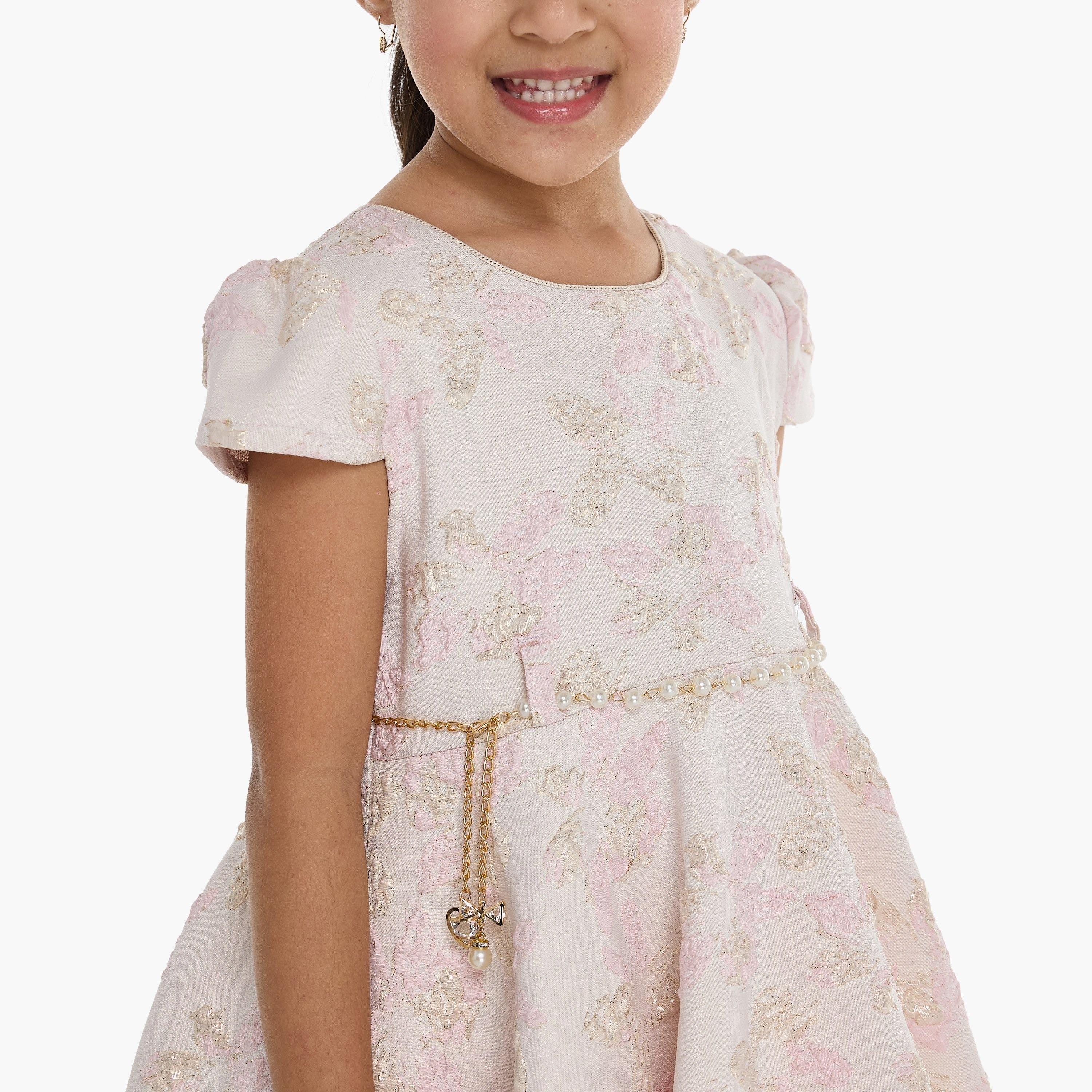 فستان بطبعة زهور وأكمام كاب من فيكتور اند جين-girls-clothing-dressesandjumpsuits-image-5