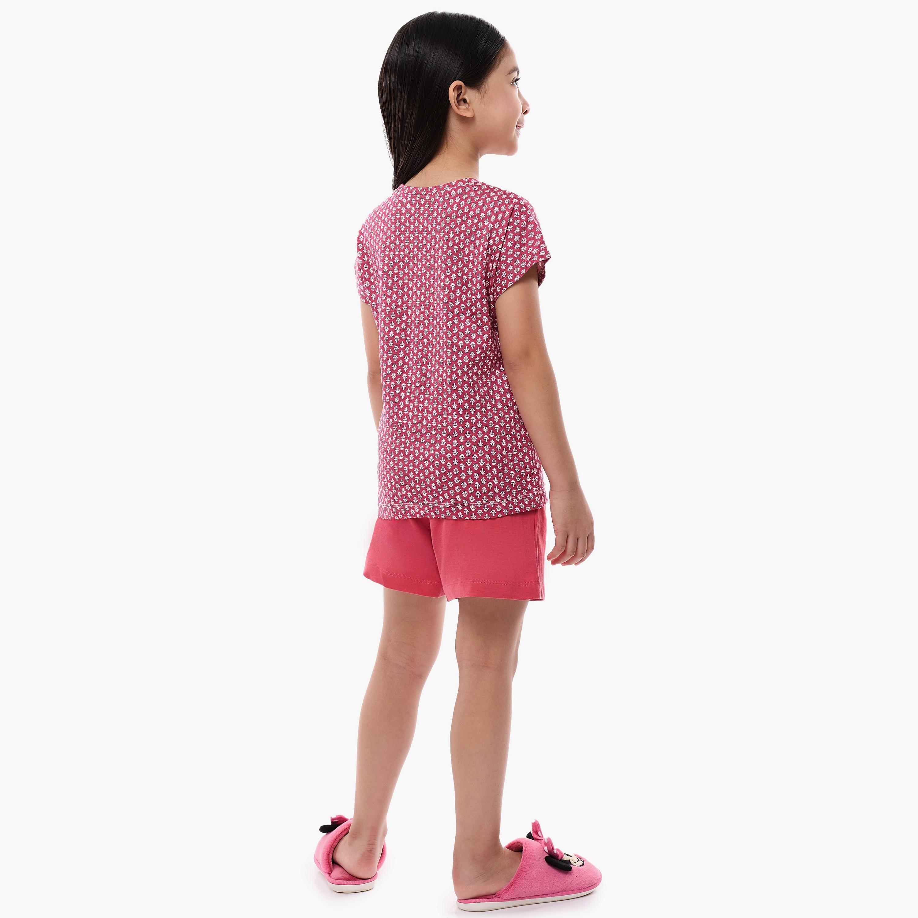 تي شيرت مطبوع بأكمام قصيرة مع شورت من قطعتين من فيكتور اند جين-girls-clothing-nightwear-image-4