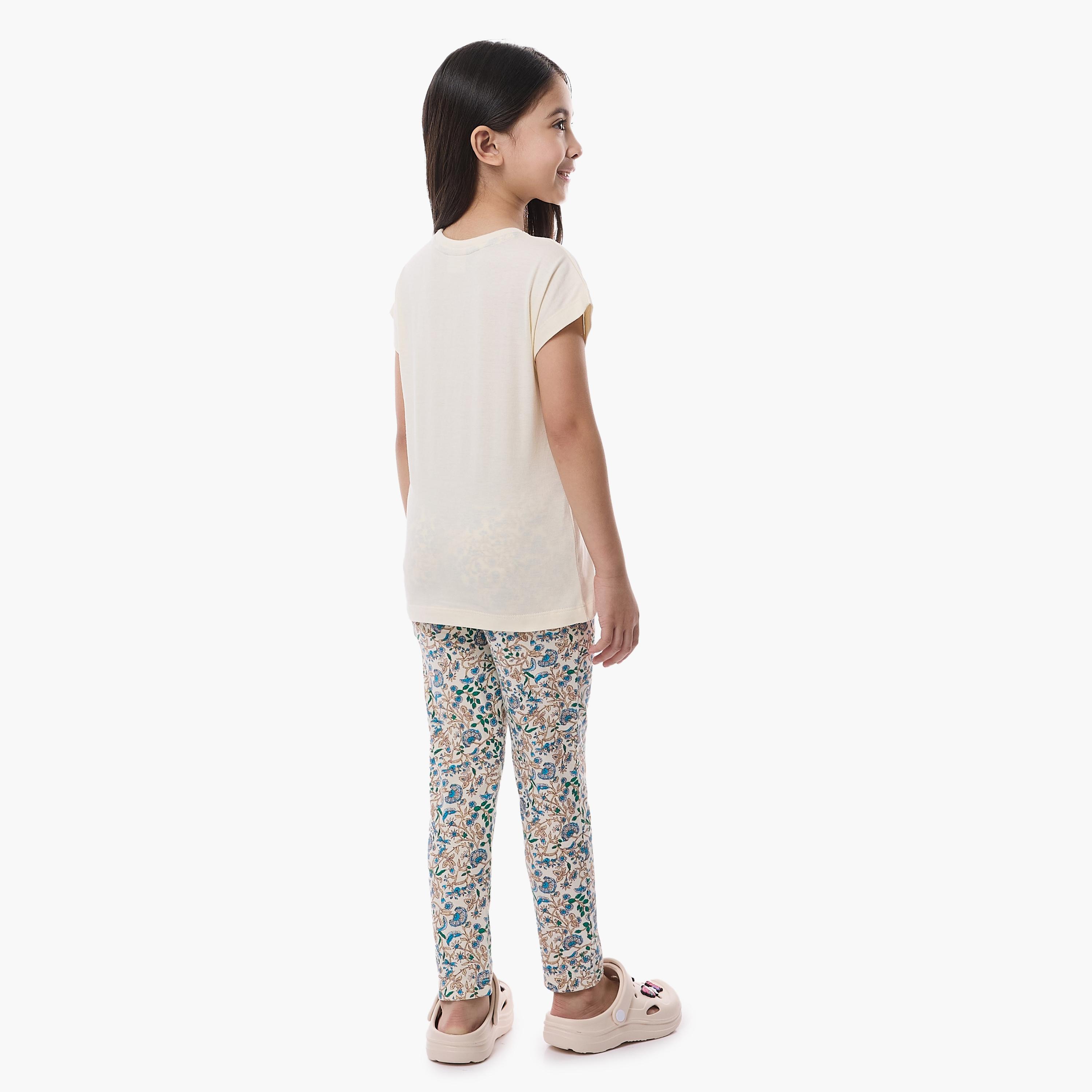 تي شيرت مطبوع بأكمام قصيرة مع بيجاما من قطعتين من فيكتور اند جين-girls-clothing-nightwear-image-2