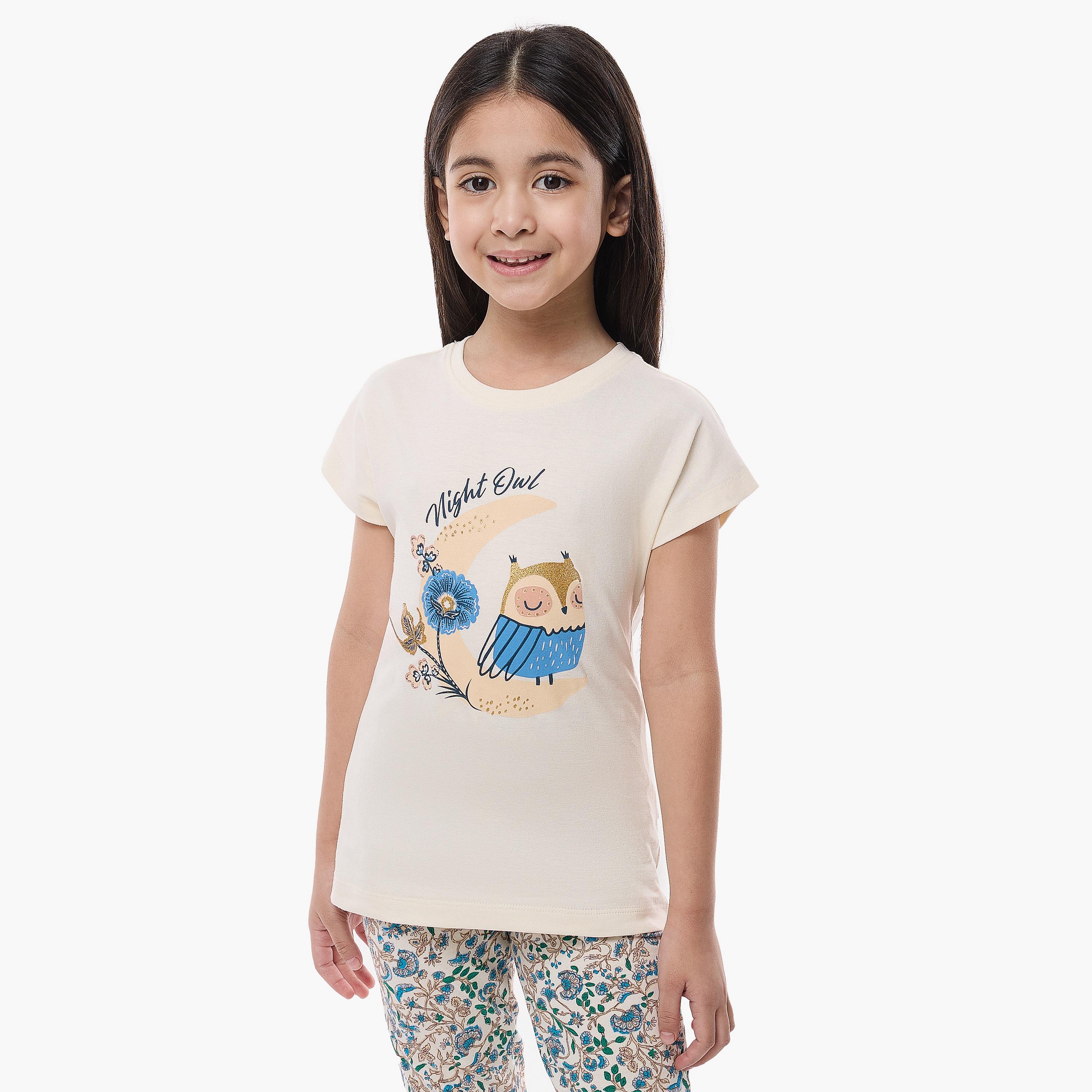 تي شيرت مطبوع بأكمام قصيرة مع بيجاما من قطعتين من فيكتور اند جين-girls-clothing-nightwear-image-3