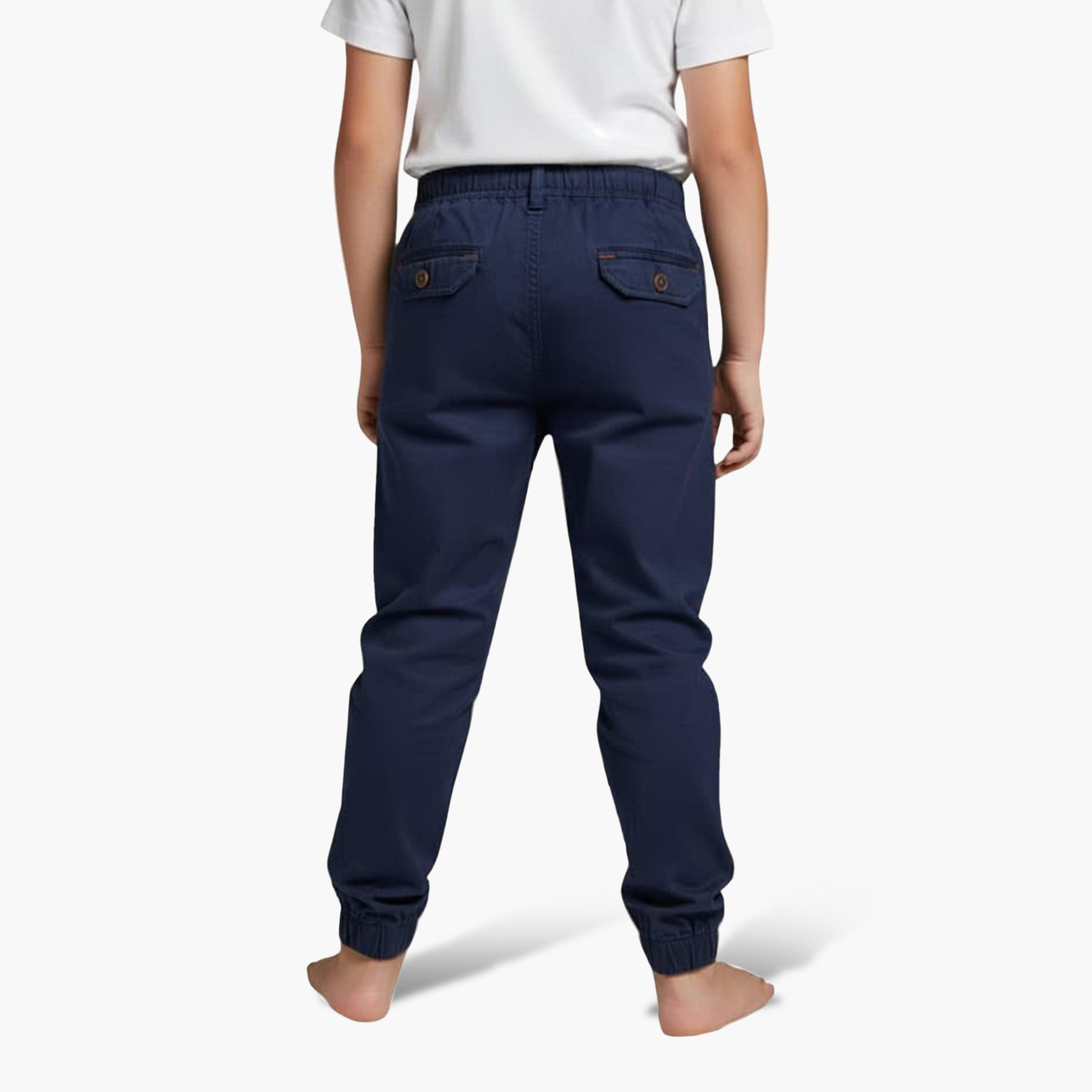 بنطال رياضي (جوغر) سادة بقصة عادية وخصر مطاطي برباط من فيكتور أند جين-boys-clothing-bottoms-joggersandtrackpants-image-4