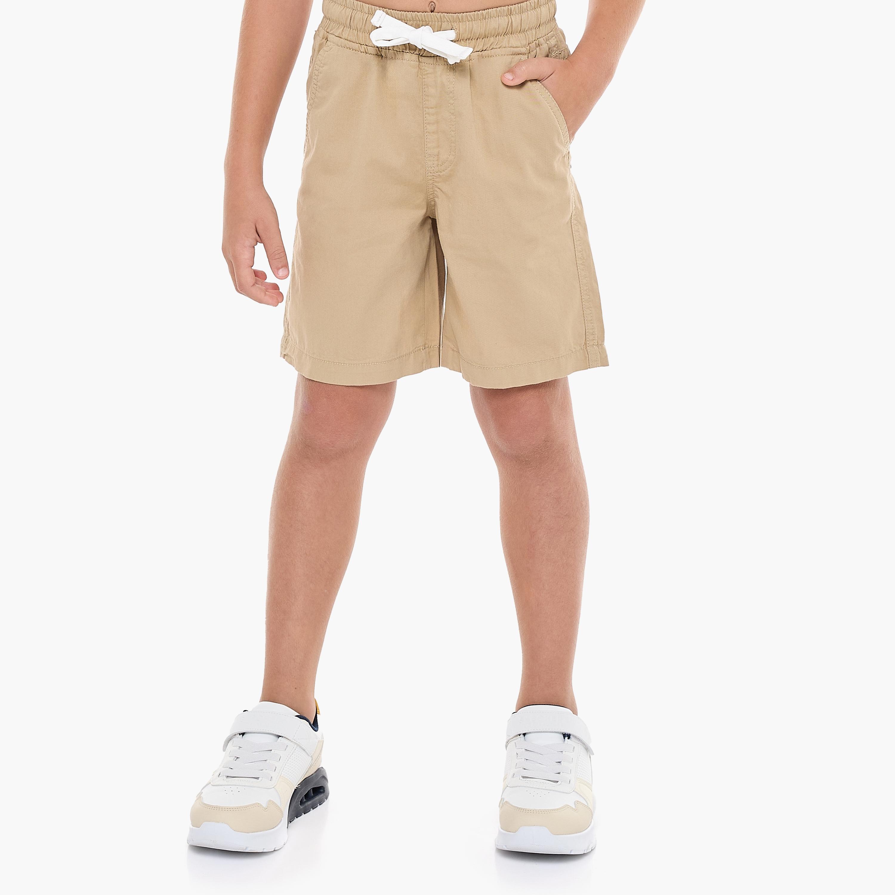 تي شيرت مطبوع بأكمام قصيرة مع شورت من قطعتين من فيكتور اند جين-boys-clothing-setsandcoords-image-3