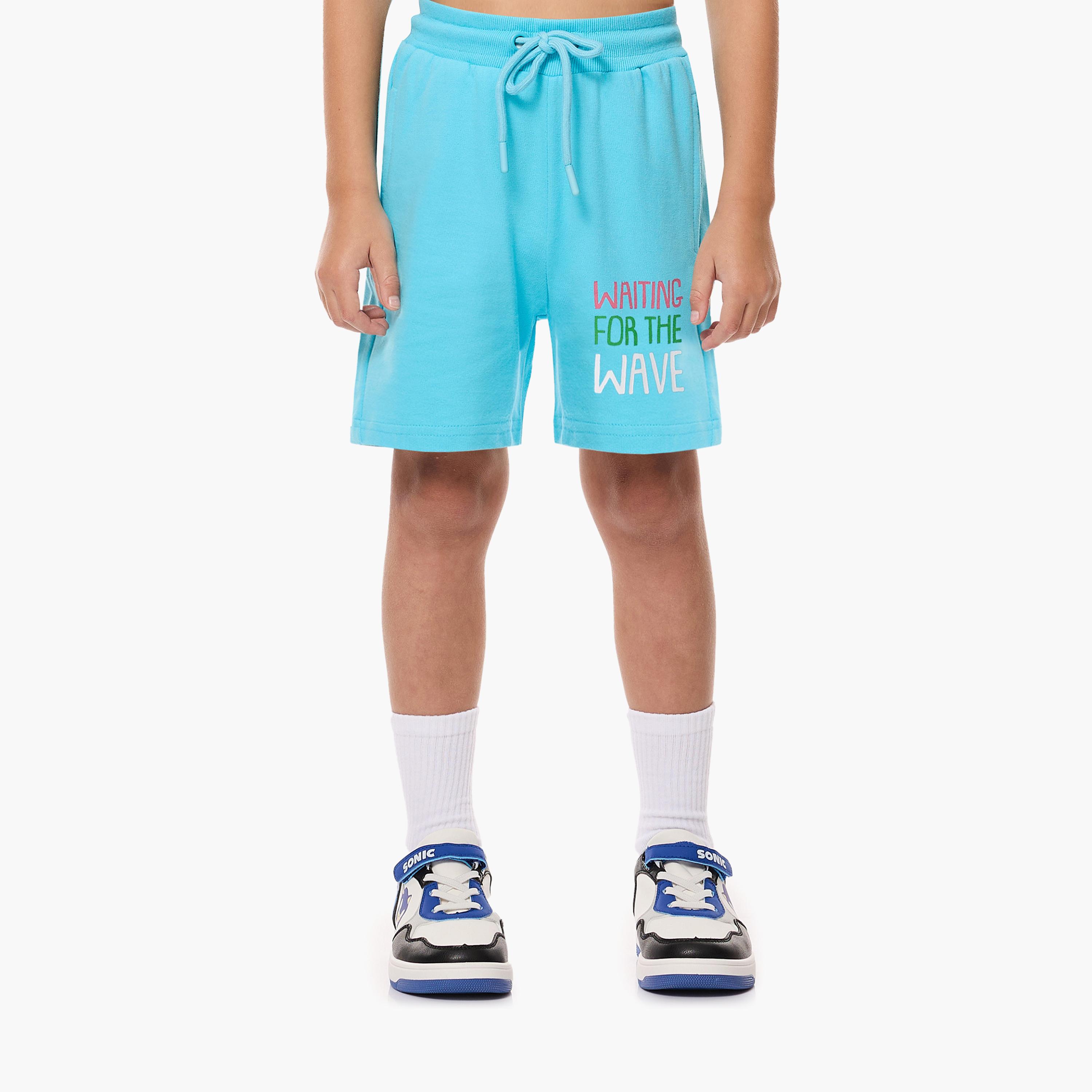 تي شيرت مطبوع بأكمام قصيرة مع شورت من قطعتين من فيكتور اند جين-boys-clothing-setsandcoords-image-4