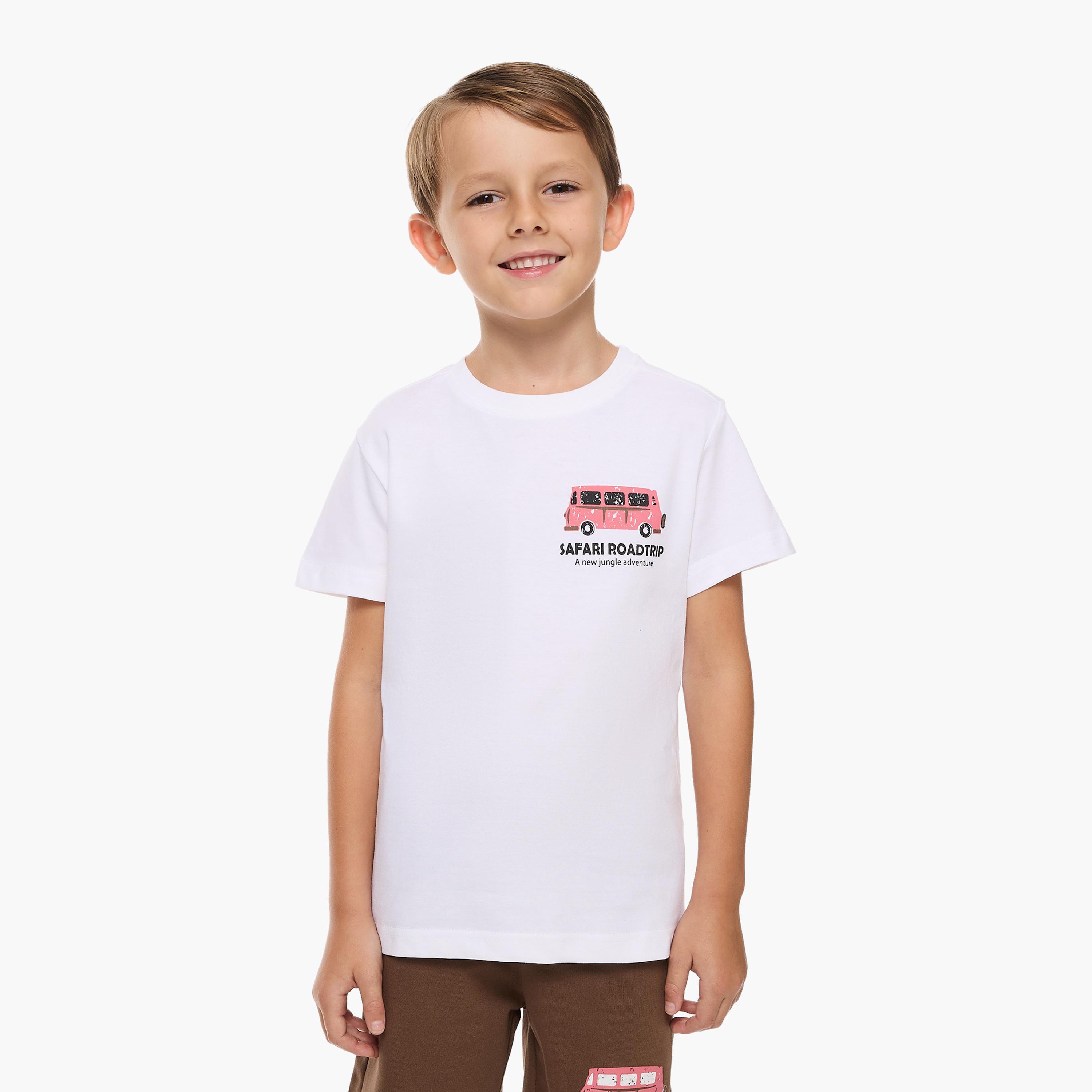 تي شيرت مطبوع بأكمام قصيرة مع شورت من قطعتين من فيكتور اند جين-boys-clothing-setsandcoords-image-3