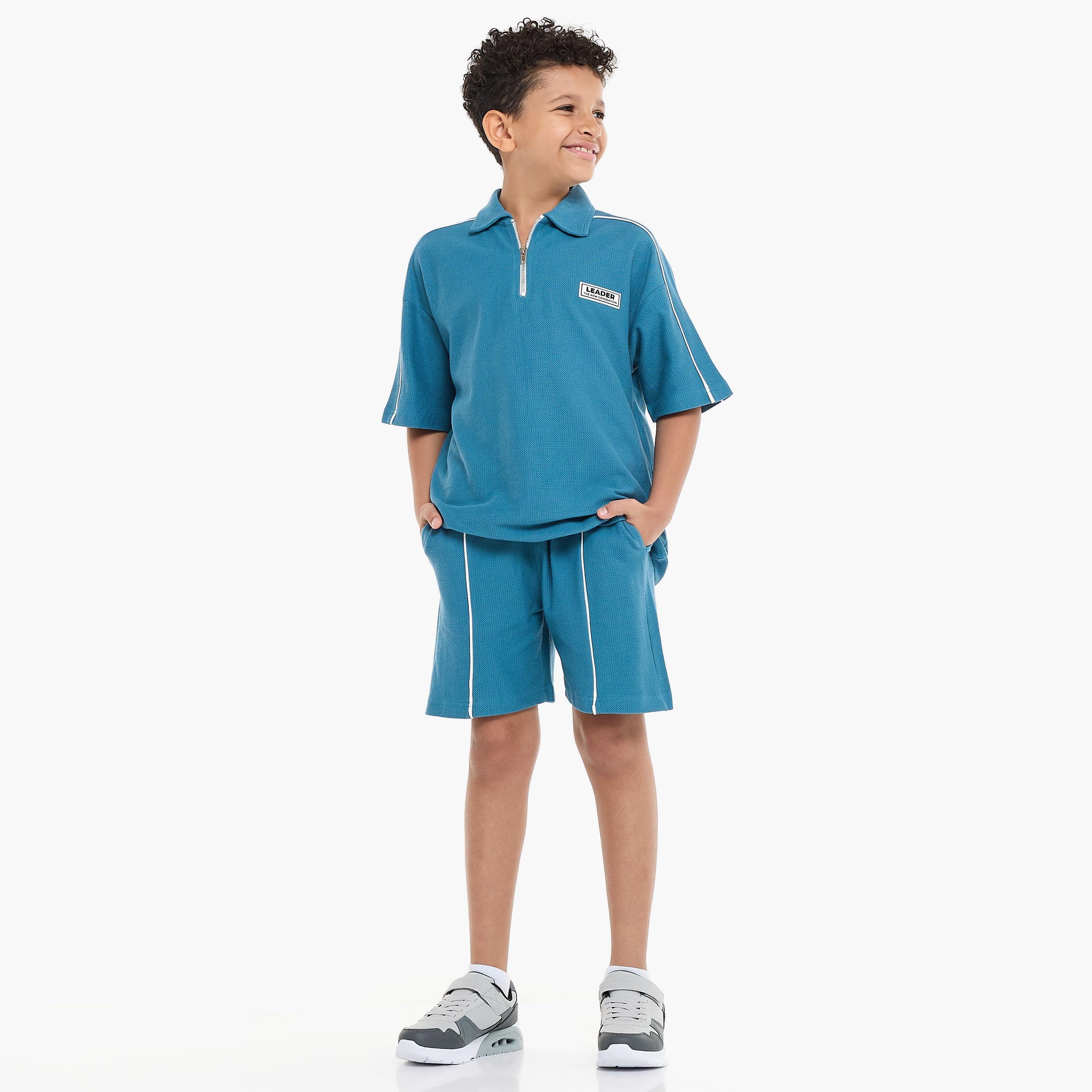 تي شيرت سادة بأكمام قصيرة مع شورت من قطعتين من فيكتور اند جين-boys-clothing-setsandcoords-image-1