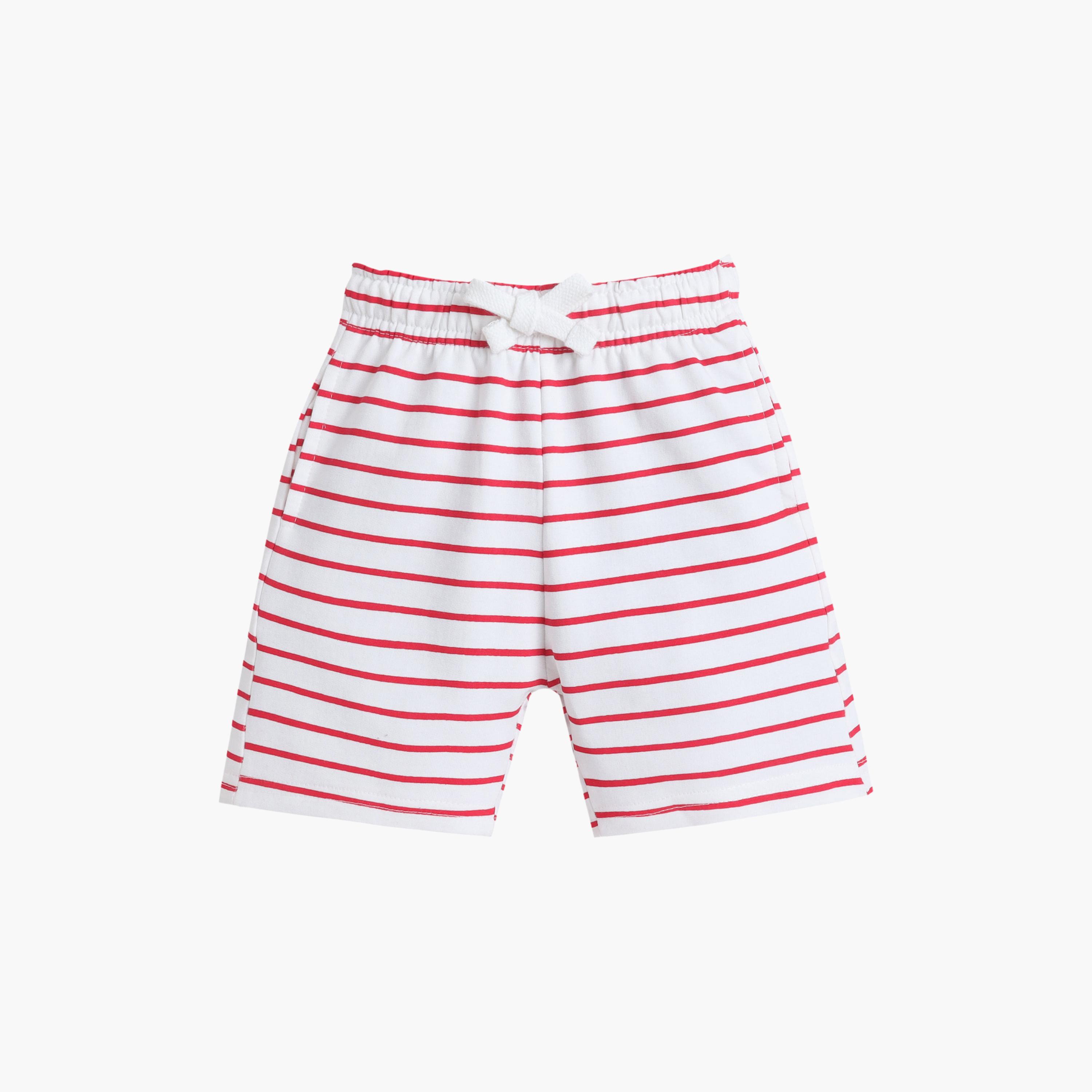 طقم مكون من 4 قطع: تي شيرتات بأكمام قصيرة ورسومات، وبنطلون مع شورت من فيكتور آند جين-boys-clothing-setsandcoords-image-13
