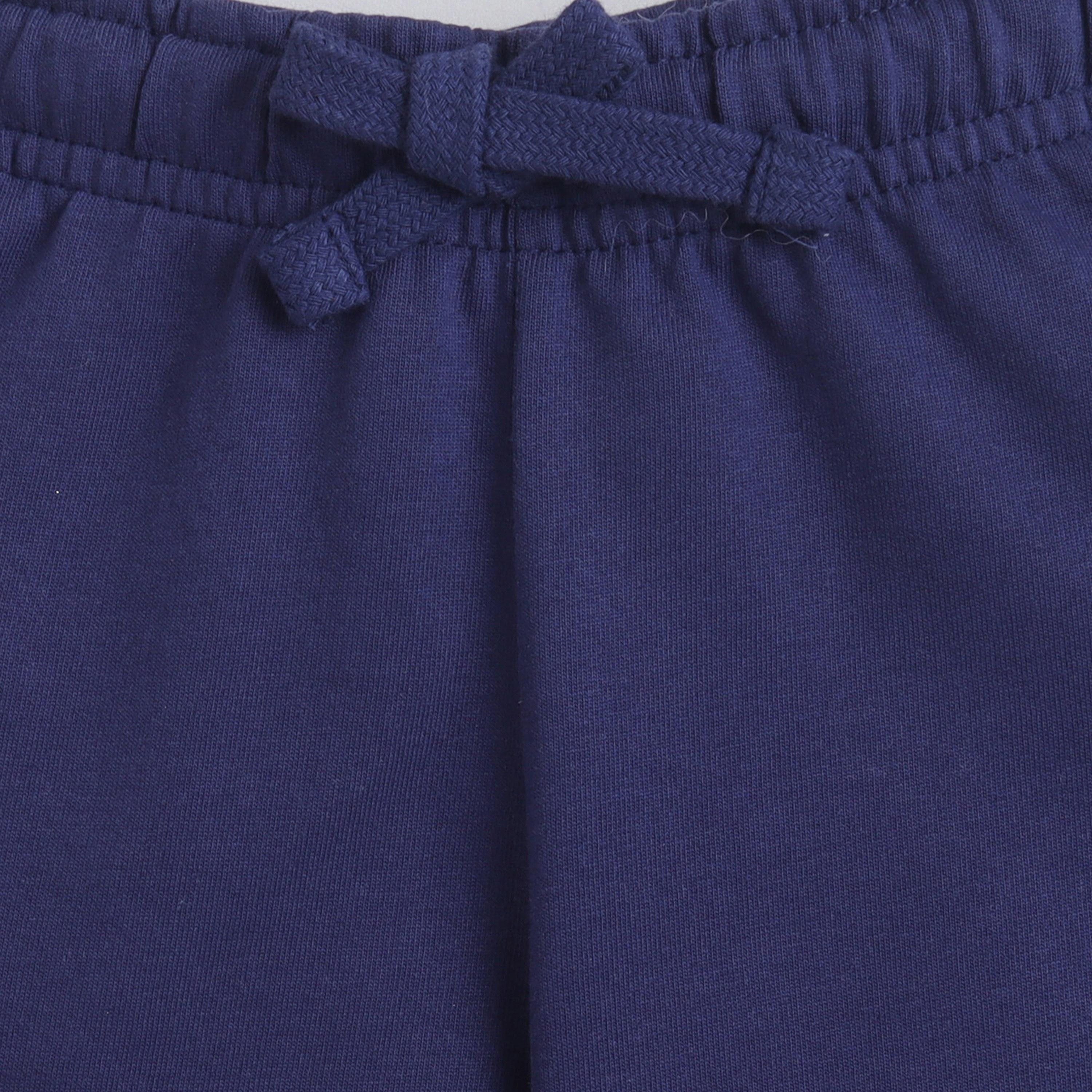 طقم مكون من 4 قطع: تي شيرتات بأكمام قصيرة ورسومات، وبنطلون مع شورت من فيكتور آند جين-boys-clothing-setsandcoords-image-5