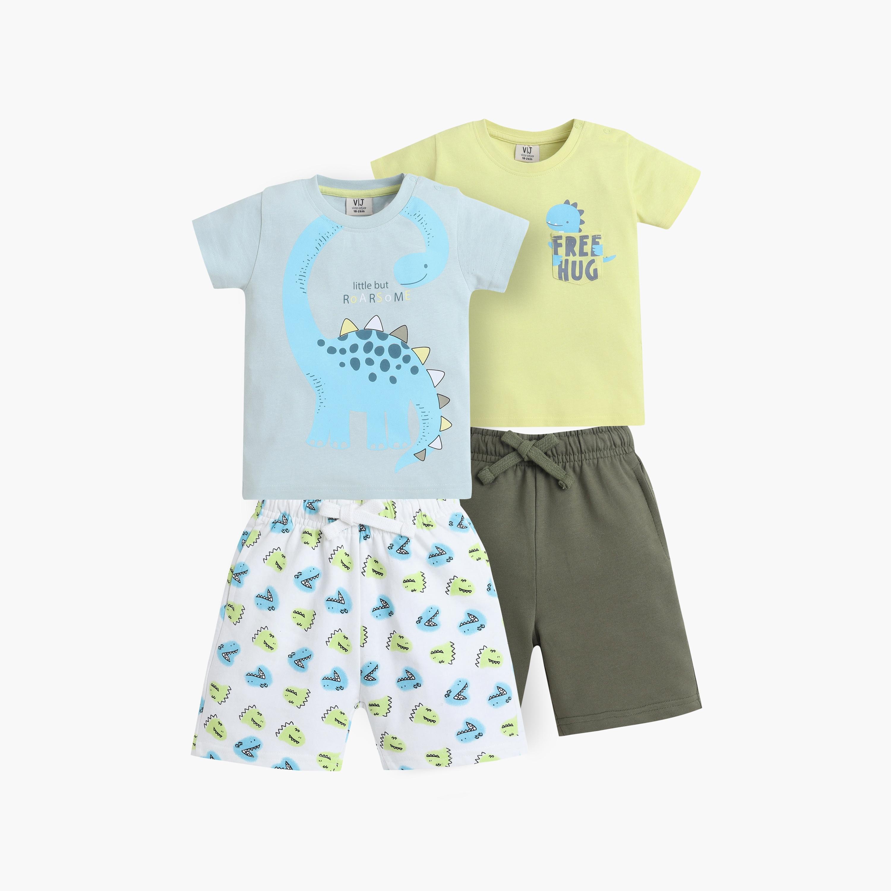 طقم مكون من 4 قطع: تي شيرتات بأكمام قصيرة ورسومات، وبنطلون مع شورت من فيكتور آند جين-boys-clothing-setsandcoords-image-1