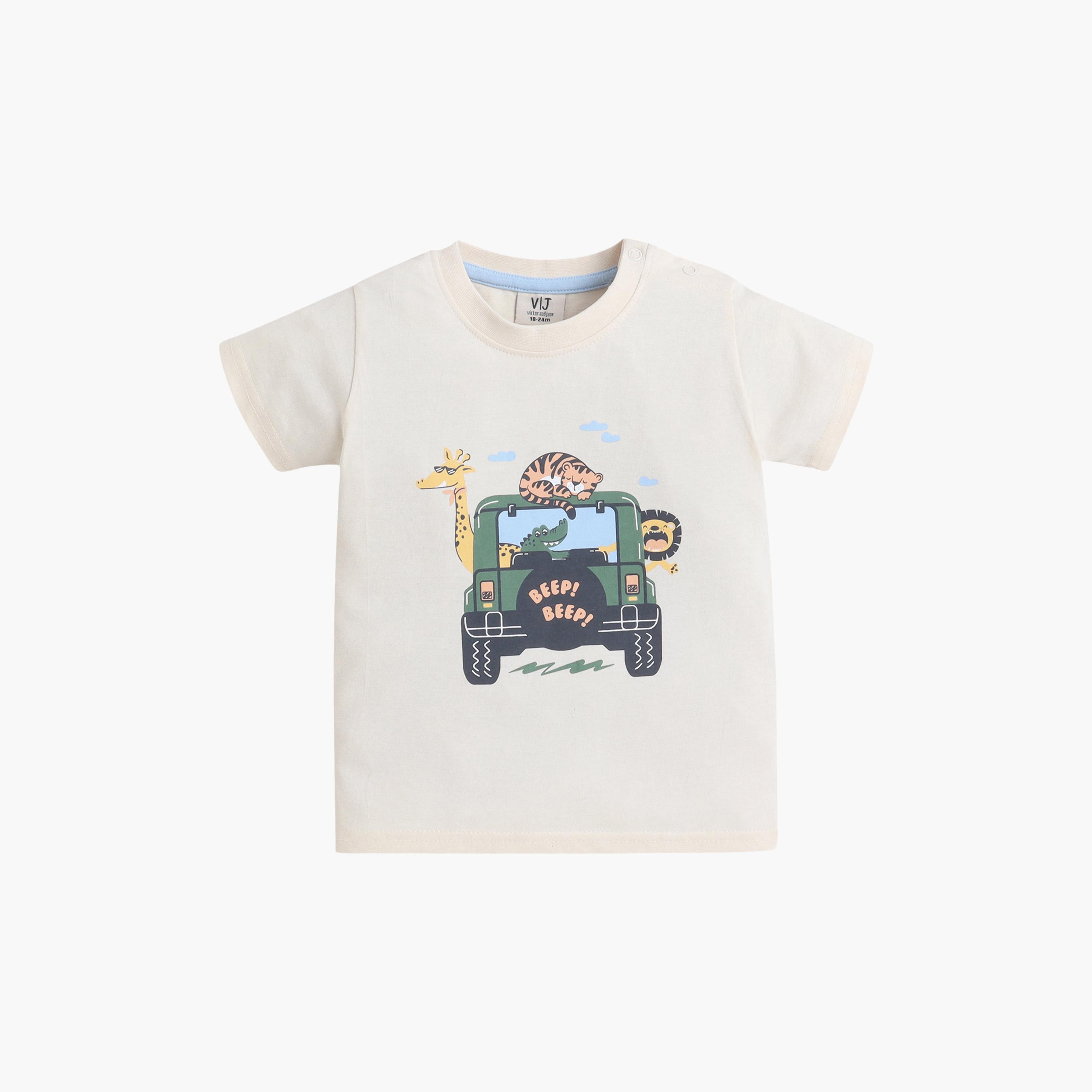 طقم مكون من 4 قطع: تي شيرتات بأكمام قصيرة ورسومات، وبنطلون مع شورت من فيكتور آند جين-boys-clothing-setsandcoords-image-11