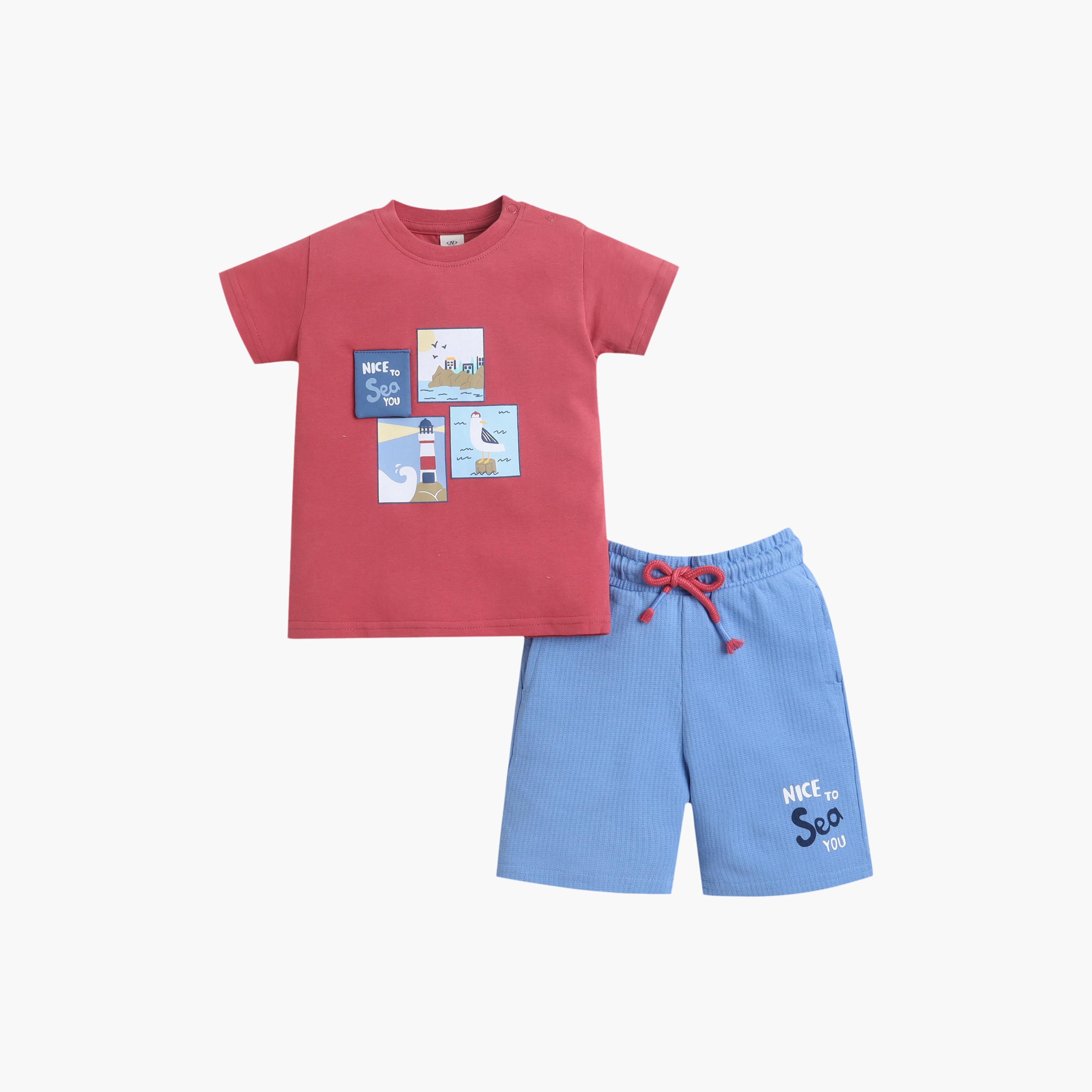طقم تي شيرت بتصميم جرافيك تفاعلي وشورت من فيكتور آند جين-boys-clothing-setsandcoords-image-2