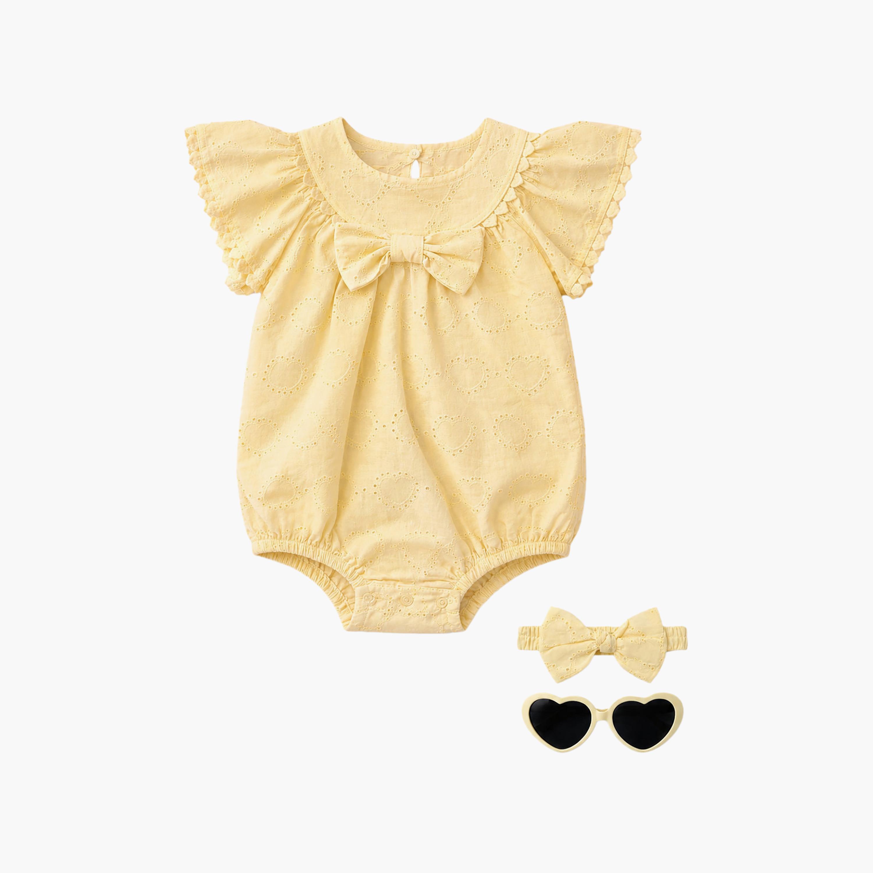 طقم رومبير قطن بتطريز مفرغ شكل قلوب مع عصبة رأس ونظارة شمسية من فيكتور آند جين-baby-girls-clothing-rompers-image-1