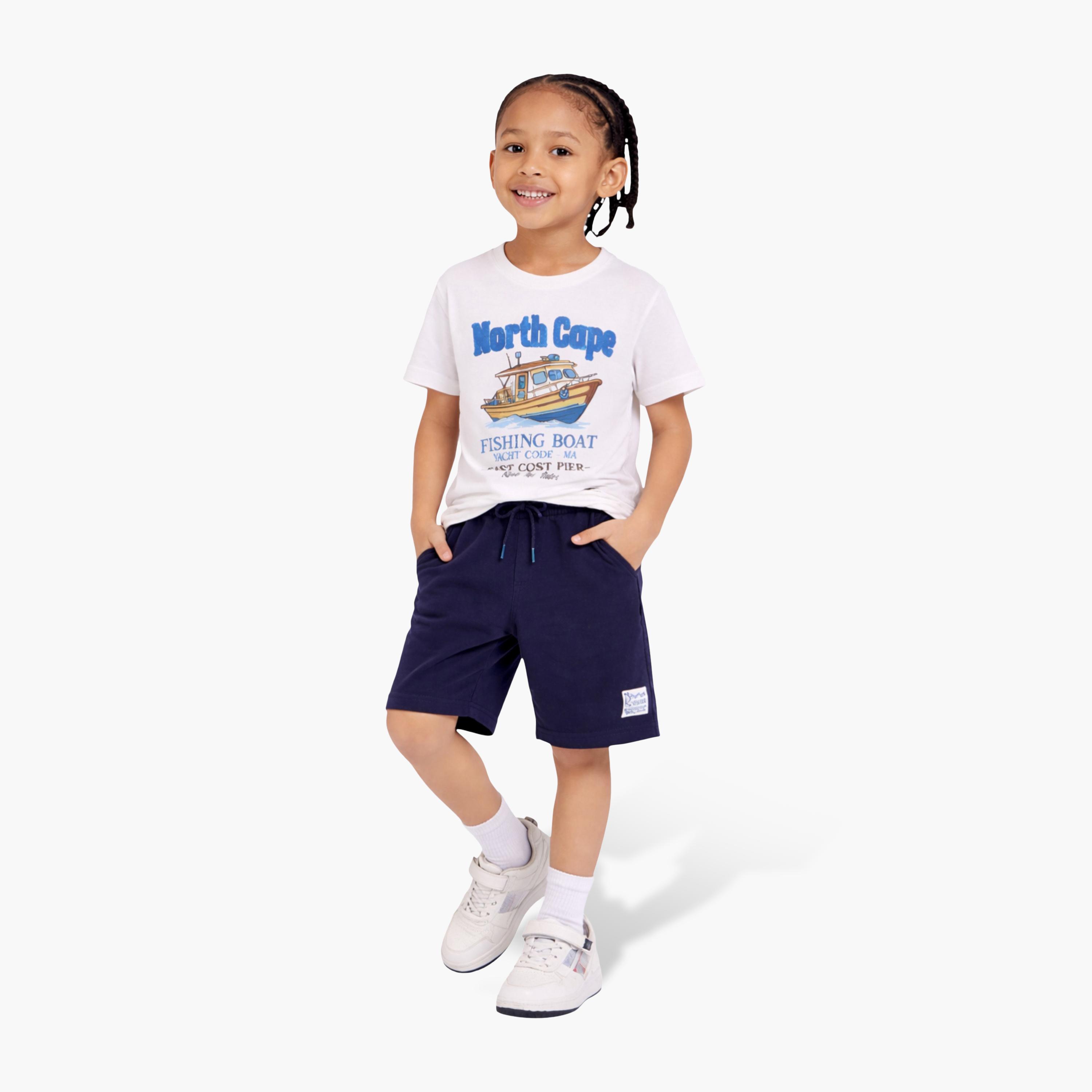 طقم تيشيرت بأكمام نصفية بطبعة بوت وشورت من فيكتور أند جين-boys-clothing-setsandcoords-image-1