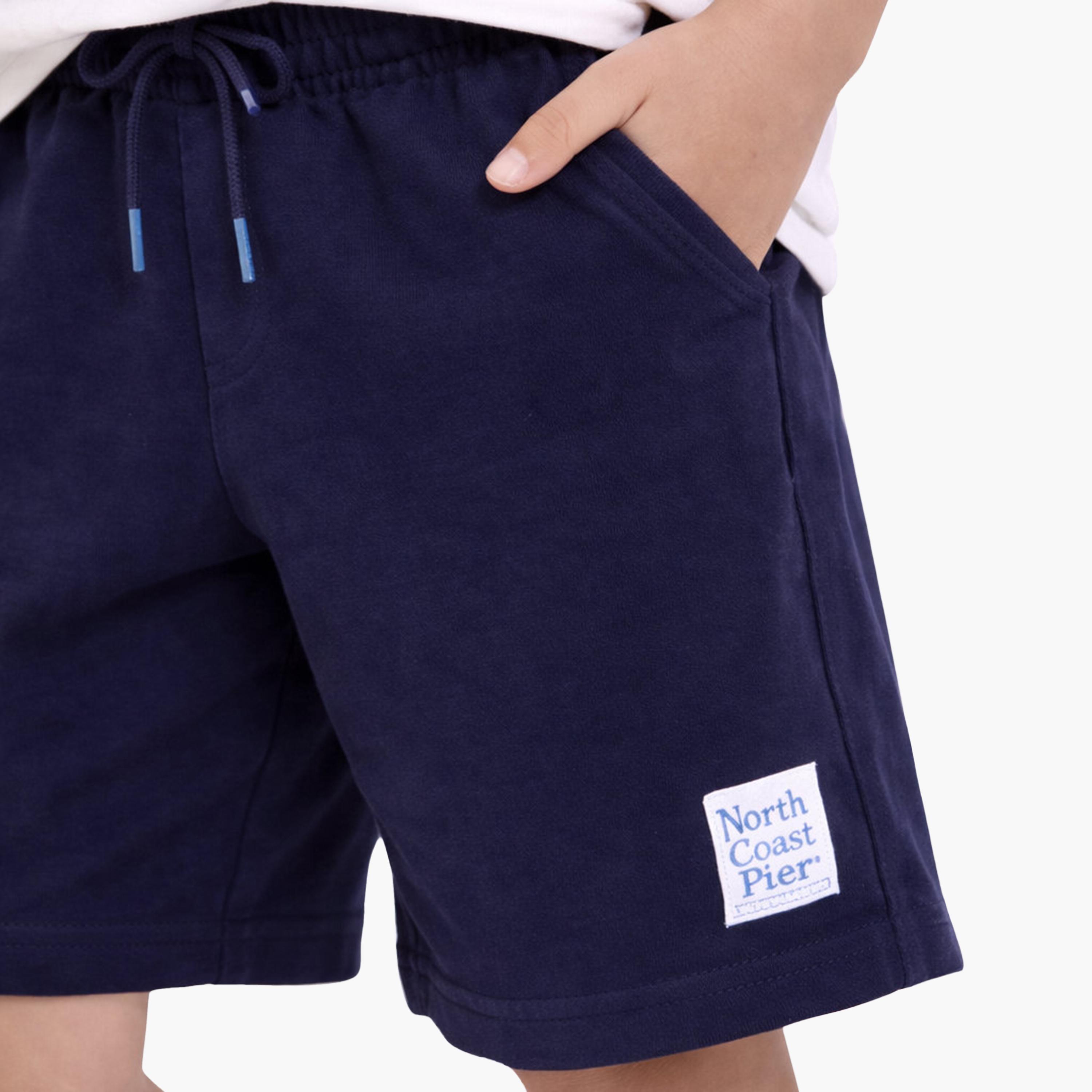 طقم تيشيرت بأكمام نصفية بطبعة بوت وشورت من فيكتور أند جين-boys-clothing-setsandcoords-image-7