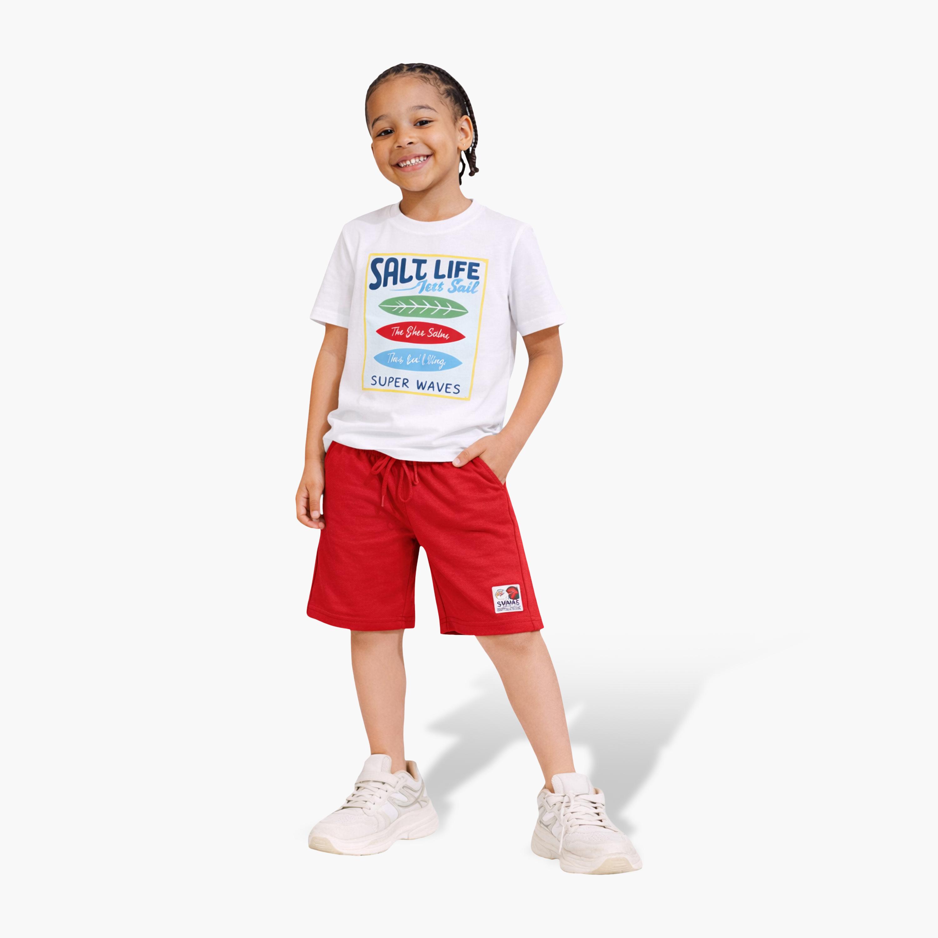 طقم تي شيرت بطبعة "Surf Life" وشورت أحمر من فيكتور آند جين-boys-clothing-setsandcoords-image-1