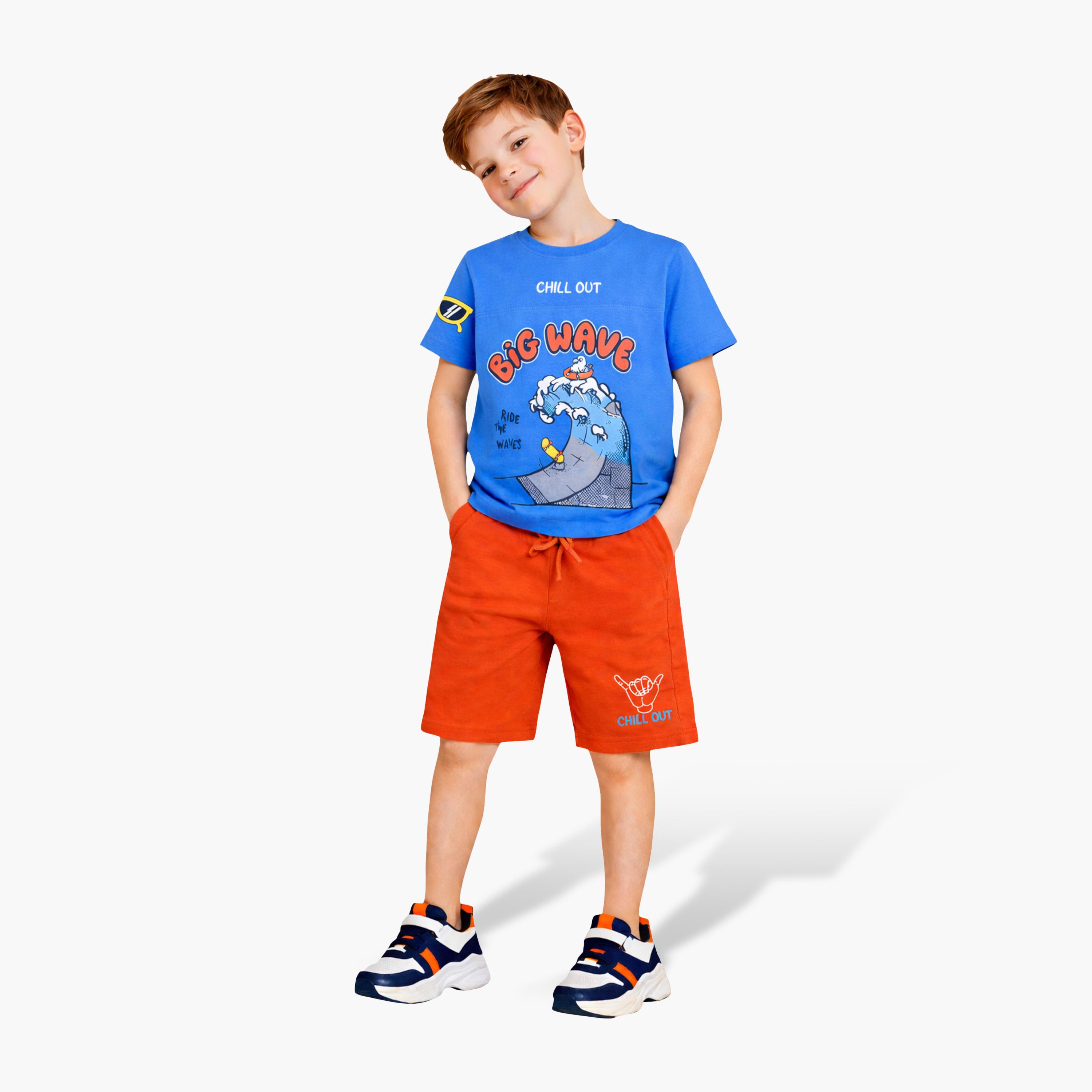 طقم تي شيرت بطبعة موجات الركمجة وشورت برتقالي من فيكتور آند جين-baby-boys-clothing-setsandcoords-image-5