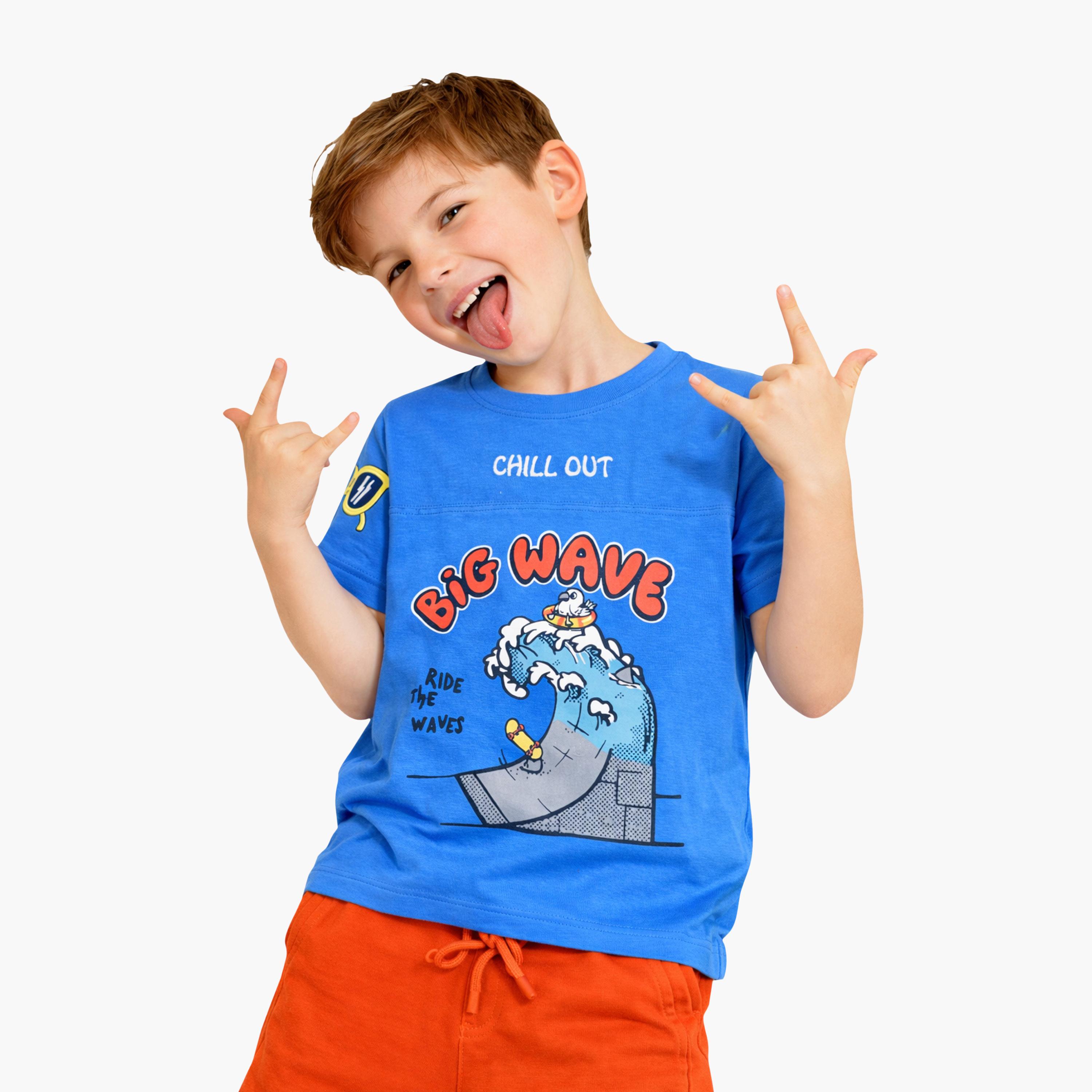 طقم تي شيرت بطبعة موجات الركمجة وشورت برتقالي من فيكتور آند جين-baby-boys-clothing-setsandcoords-image-2