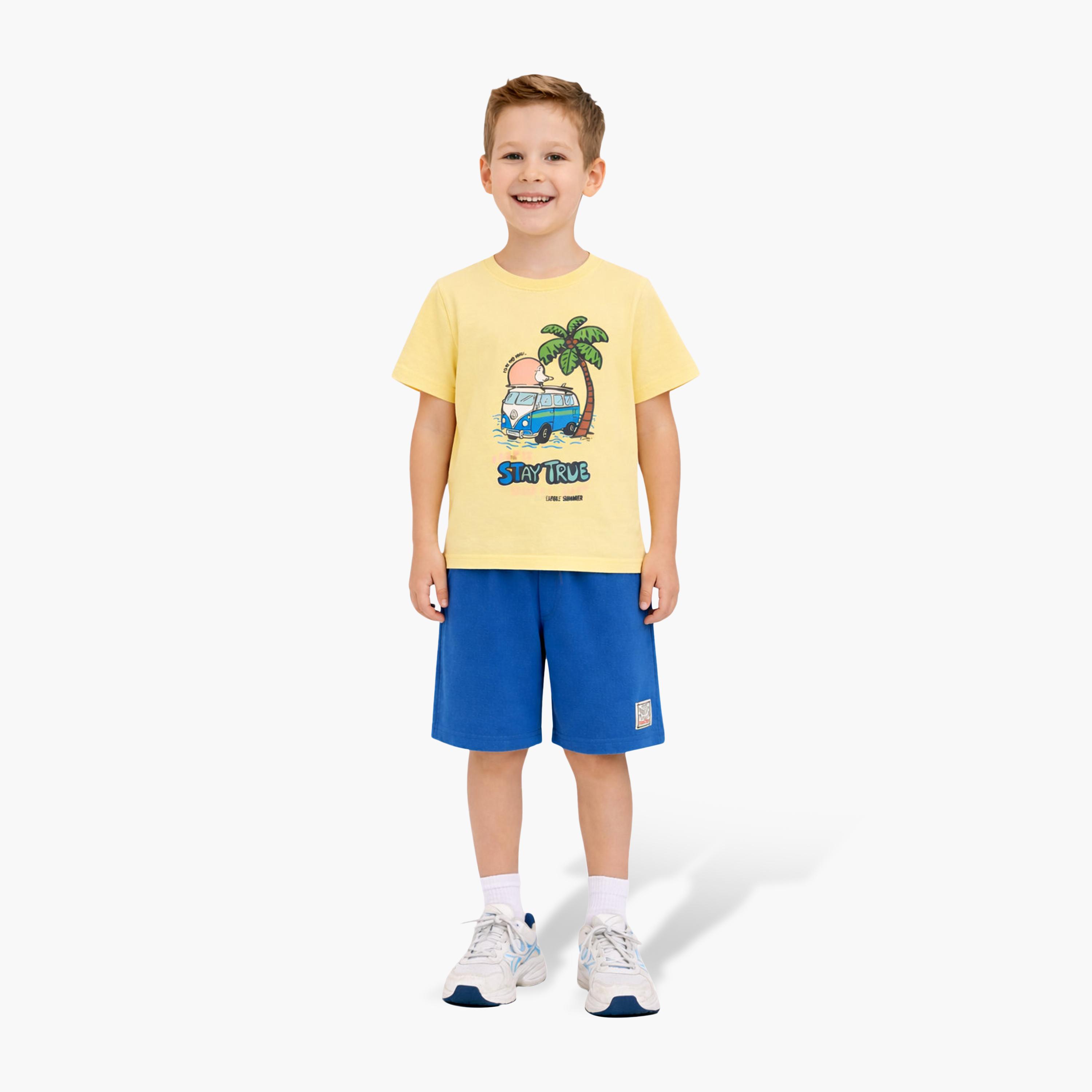 طقم تيشيرت بأكمام نصفية بطبعة سانسيت رايد وشورت من فيكتور أند جين-boys-clothing-setsandcoords-image-1