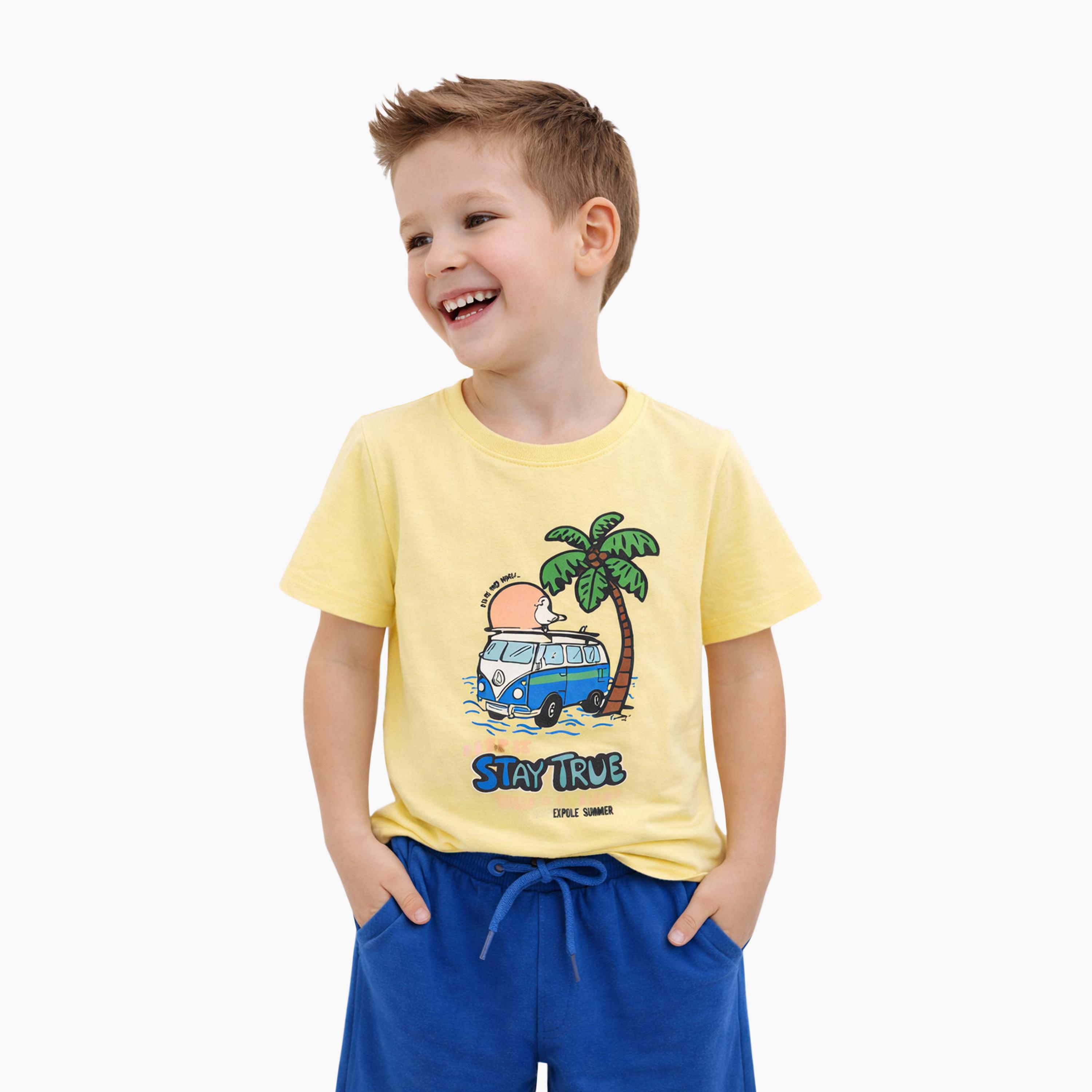 طقم تيشيرت بأكمام نصفية بطبعة سانسيت رايد وشورت من فيكتور أند جين-boys-clothing-setsandcoords-image-2