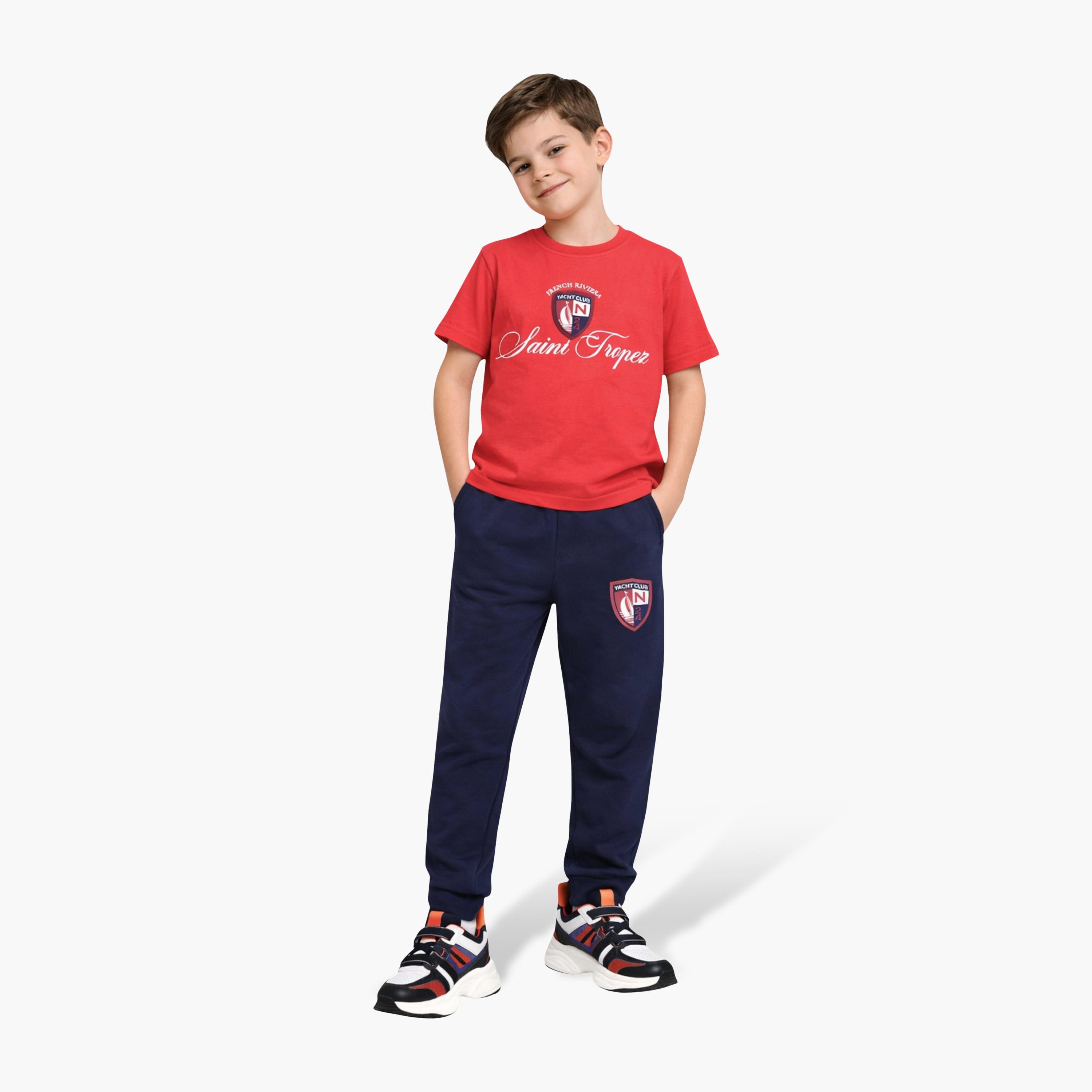 طقم تي شيرت "Saint Tropez" وبنطلون رياضي (جوغر) تيري كحلي من فيكتور آند جين-boys-clothing-setsandcoords-image-1