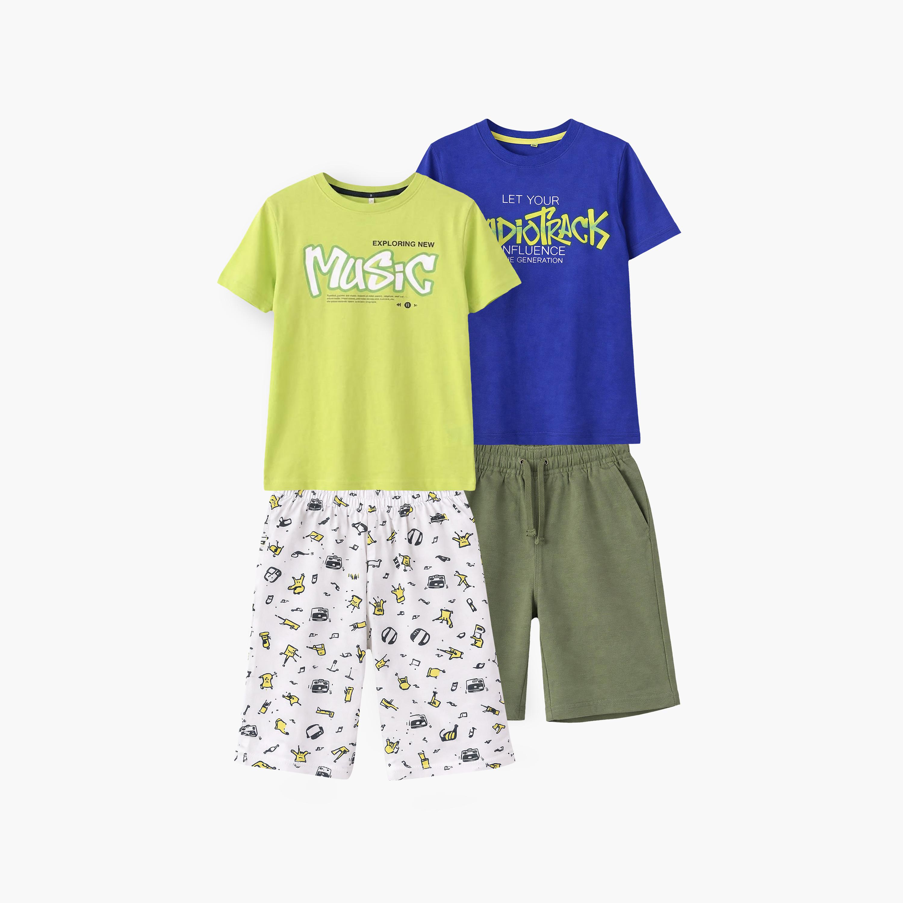 طقم مكون من 4 قطع: تي شيرتات بأكمام قصيرة ورسومات، وبنطلون مع شورت من فيكتور آند جين-boys-clothing-setsandcoords-image-1