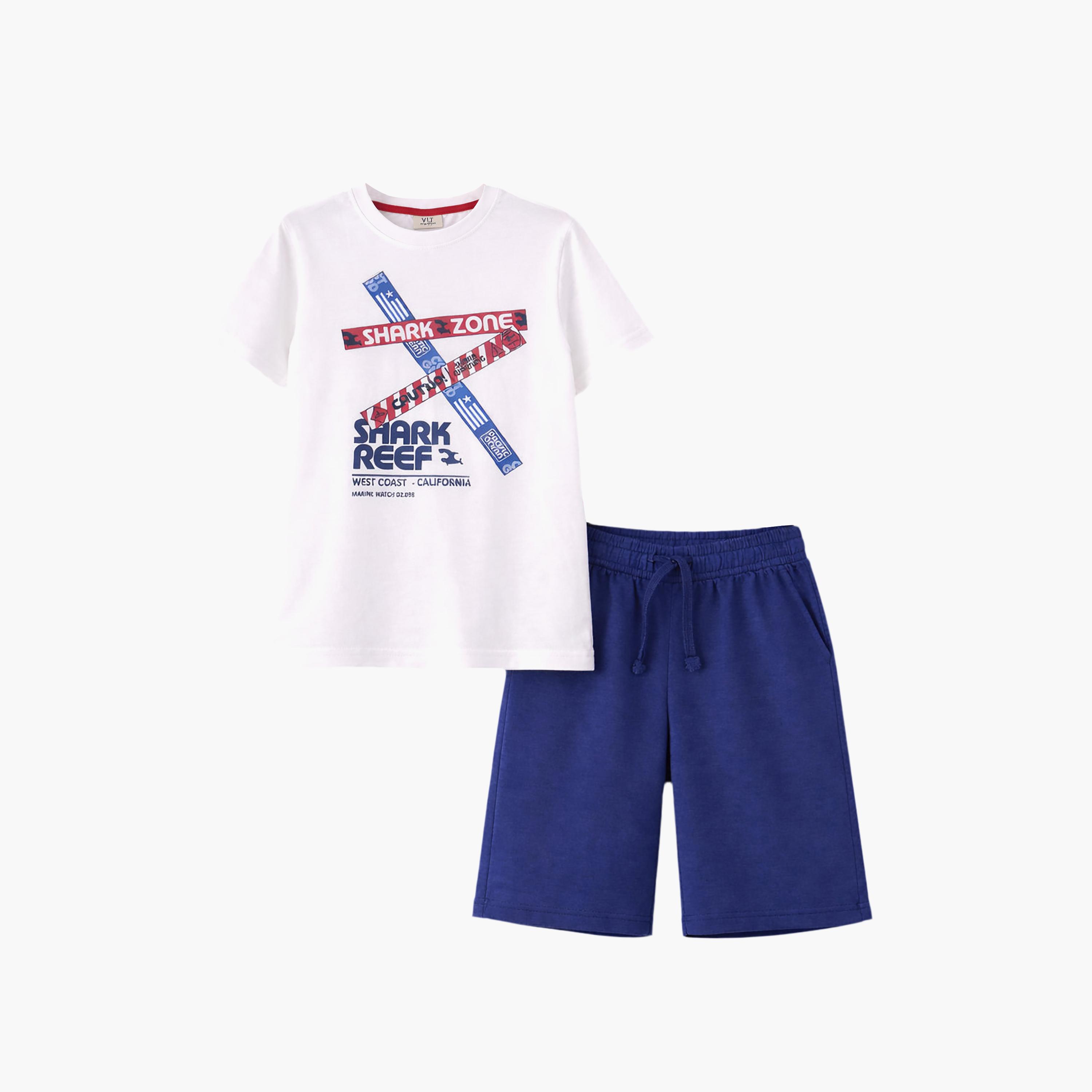 طقم مكون من 4 قطع: تي شيرتات بأكمام قصيرة ورسومات، وبنطلون مع شورت من فيكتور آند جين-boys-clothing-setsandcoords-image-6