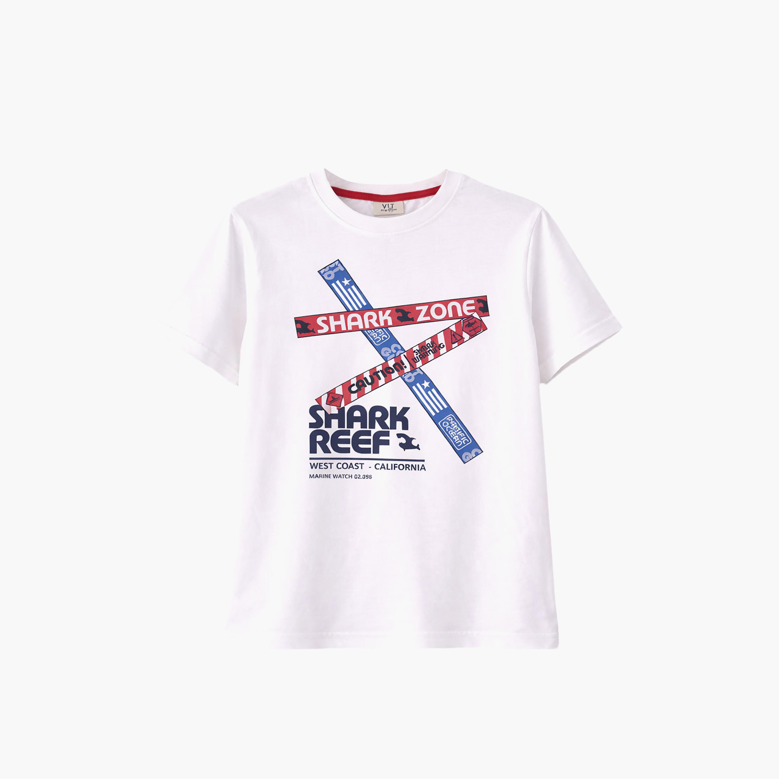 طقم مكون من 4 قطع: تي شيرتات بأكمام قصيرة ورسومات، وبنطلون مع شورت من فيكتور آند جين-boys-clothing-setsandcoords-image-8