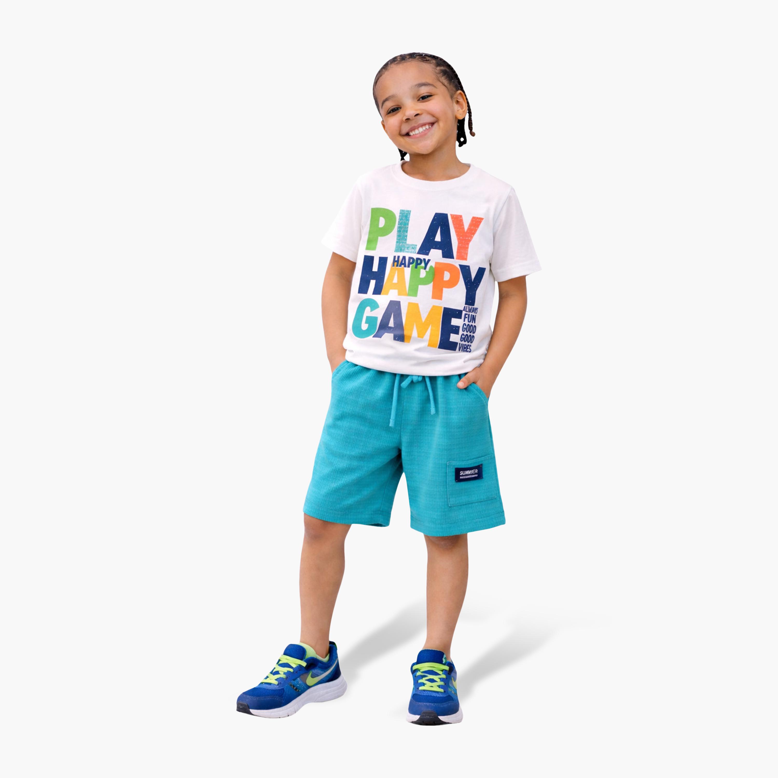 طقم تي شيرت برسومات "Play Happy Game" وشورت بارز الملمس من فيكتور آند جين-boys-clothing-setsandcoords-image-1
