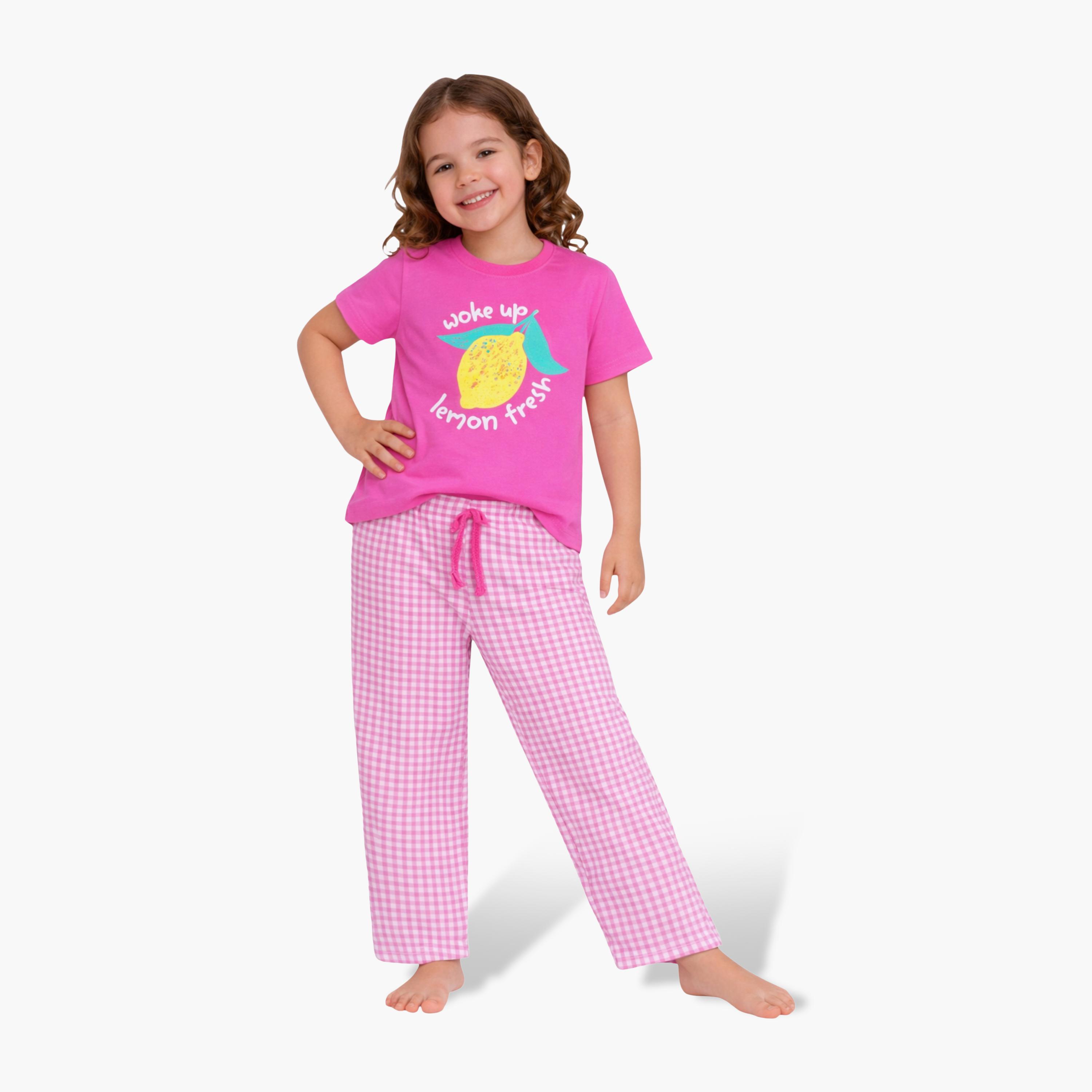 طقم مكون من تيشيرت مطبوع وبنطلون مربعات قطعتين من فيكتور آند جين-girls-clothing-setsandcoords-image-1