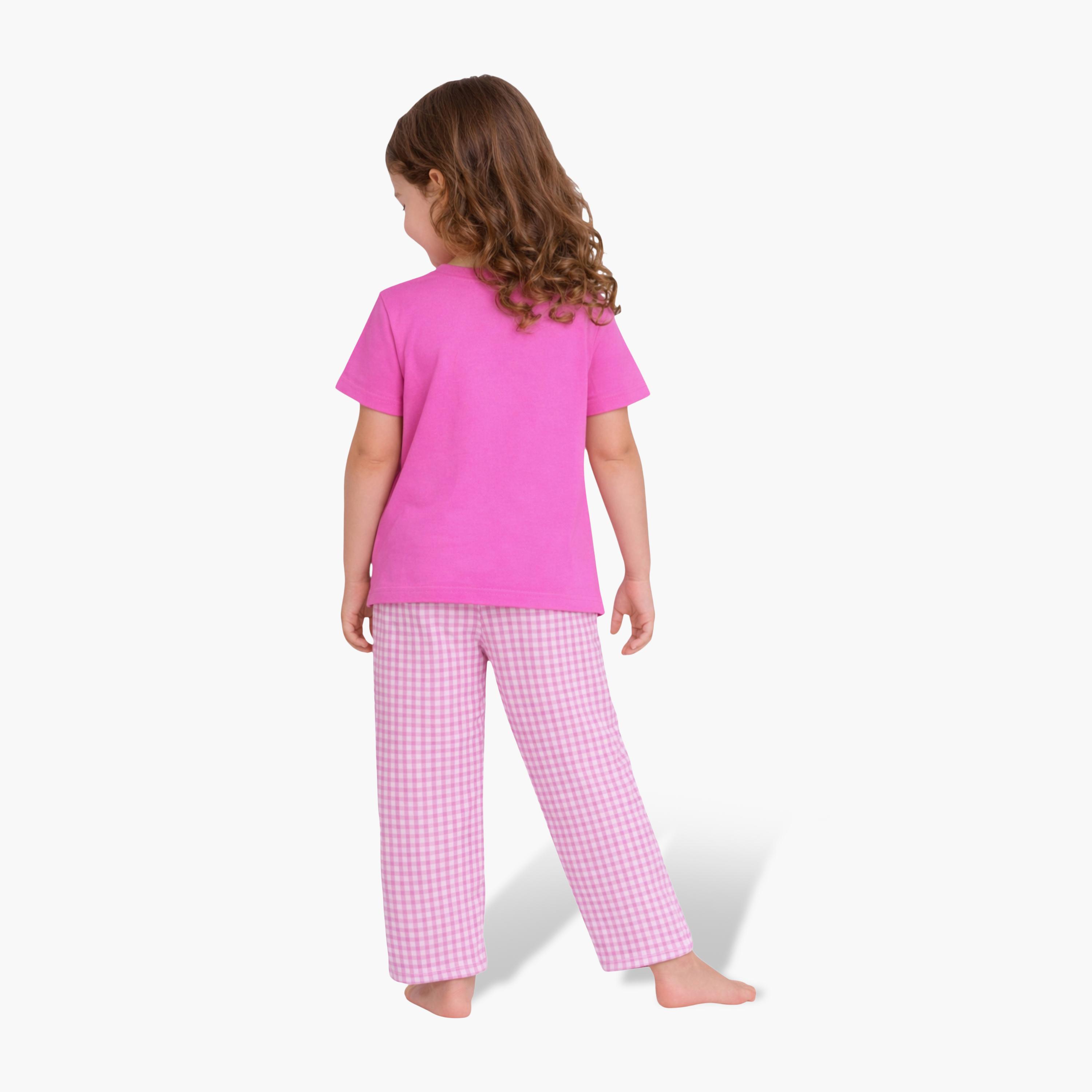 طقم مكون من تيشيرت مطبوع وبنطلون مربعات قطعتين من فيكتور آند جين-girls-clothing-setsandcoords-image-2