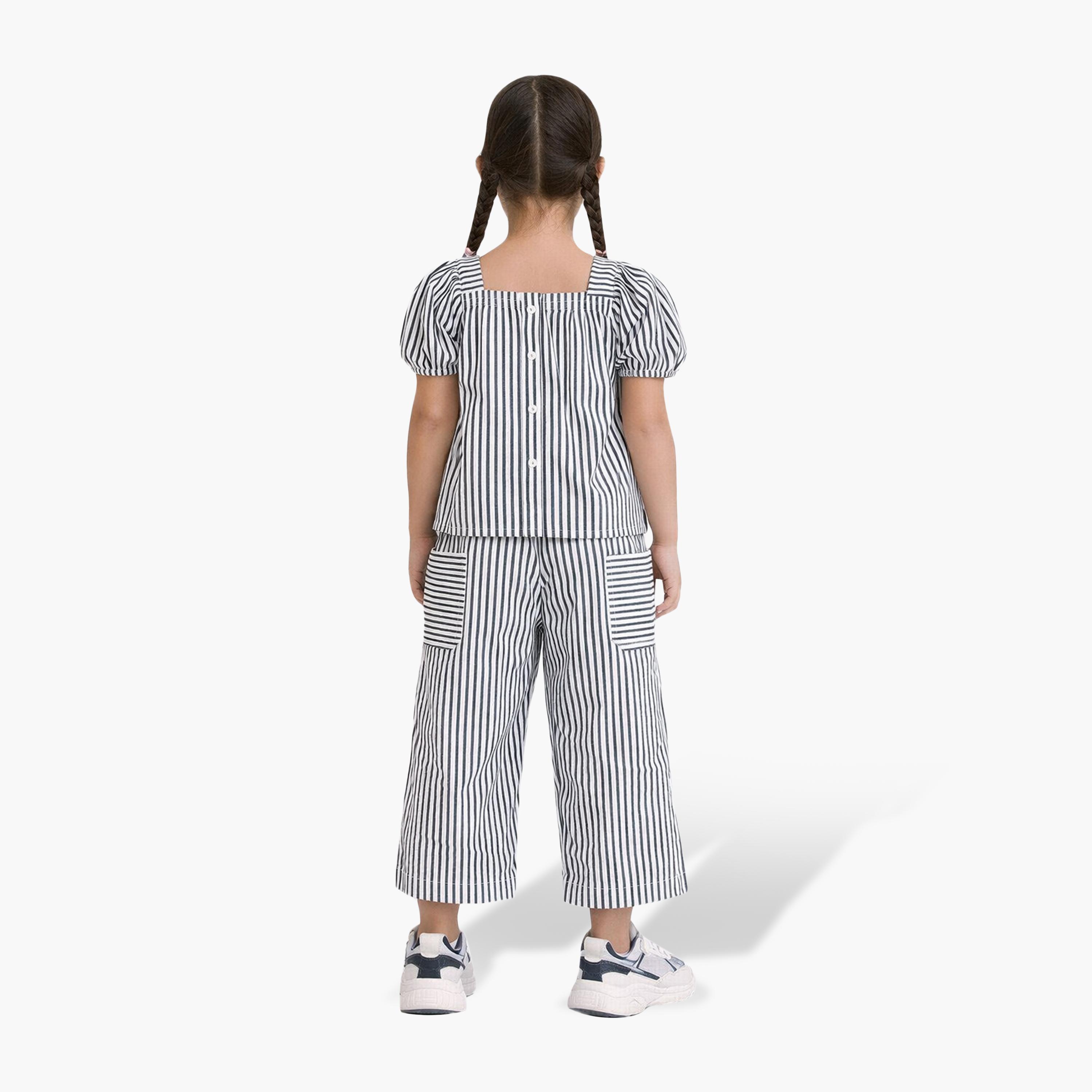 طقم بلوزة بأكمام منفوخة مخططة وبنطلون كارغو واسع من فيكتور آند جين-baby-girls-clothing-setsandcoords-image-2
