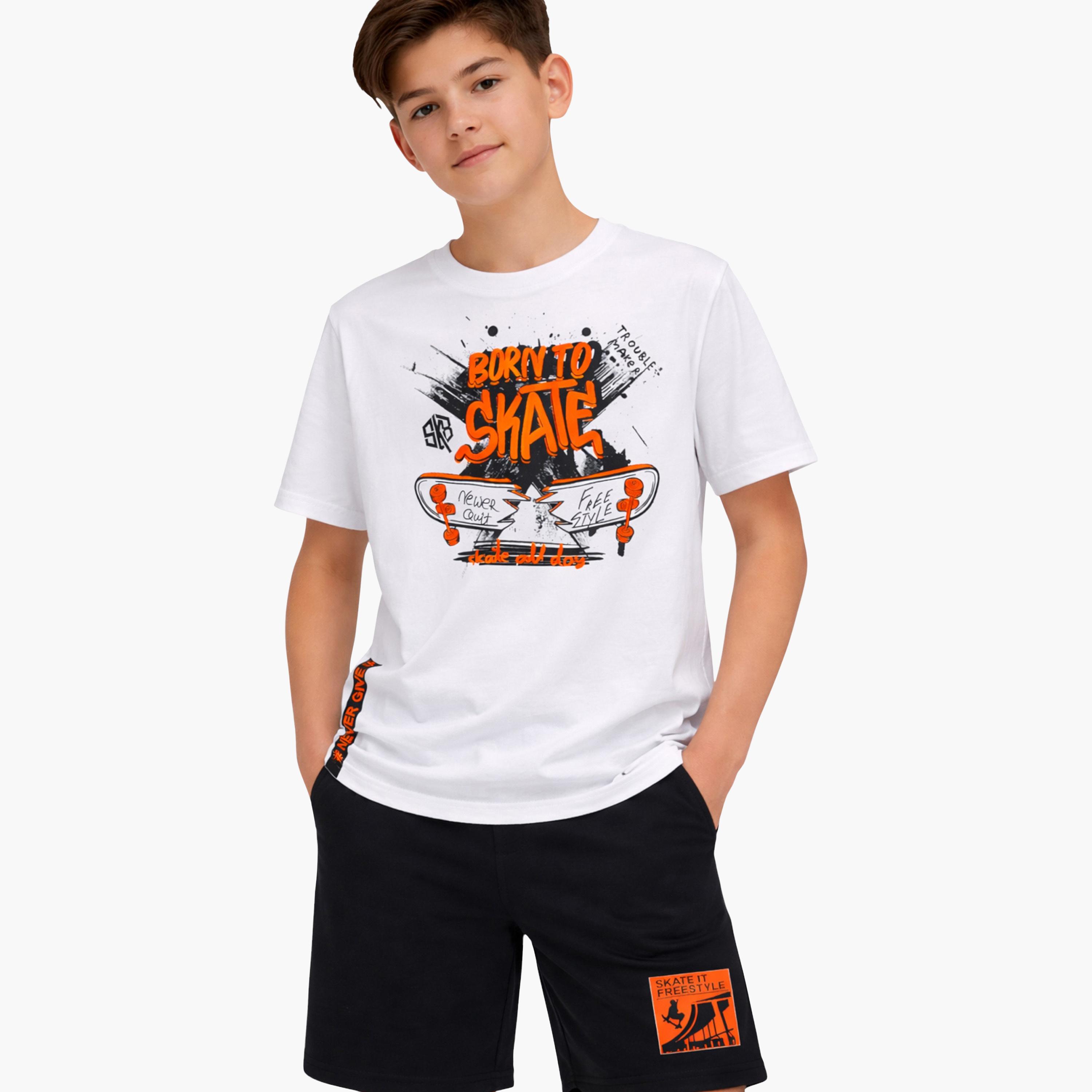 طقم تي شيرت بقصة مريحة وطبعة "Born to Skate" مع شورت من فيكتور آند جين-boys-clothing-setsandcoords-image-3