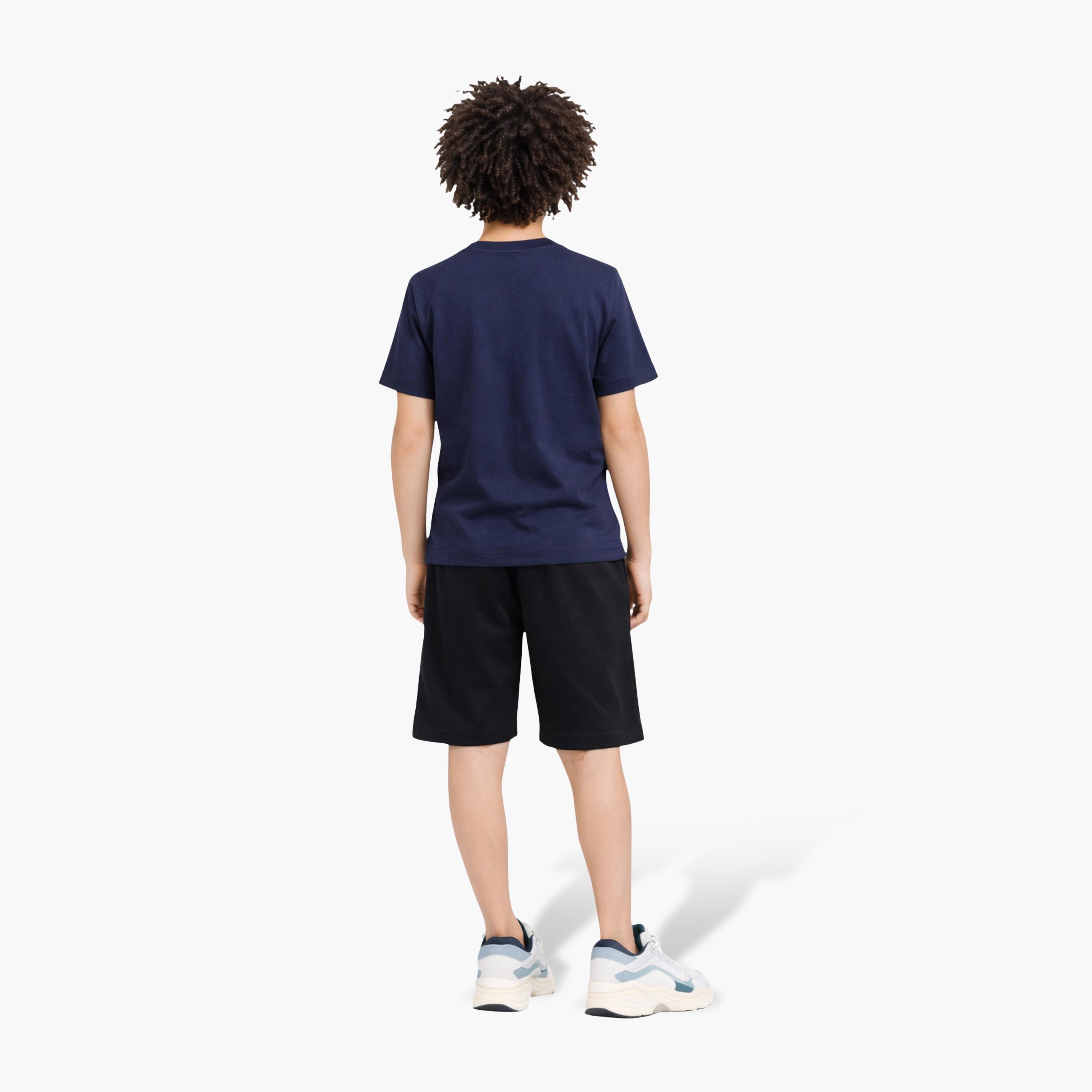 طقم تي شيرت برسومات متزلج وشورت أسود من فيكتور آند جين-boys-clothing-setsandcoords-image-2