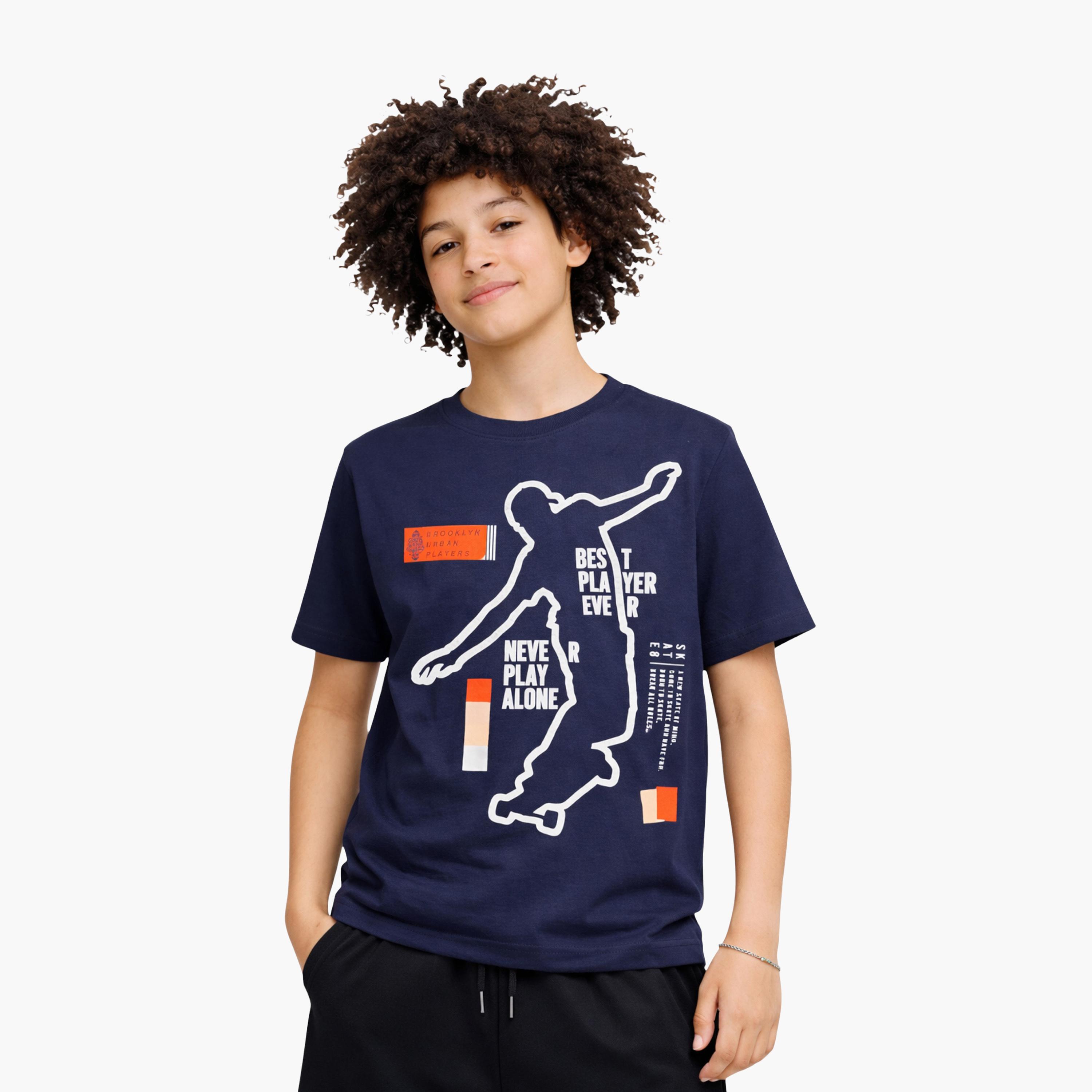 طقم تي شيرت برسومات متزلج وشورت أسود من فيكتور آند جين-boys-clothing-setsandcoords-image-3